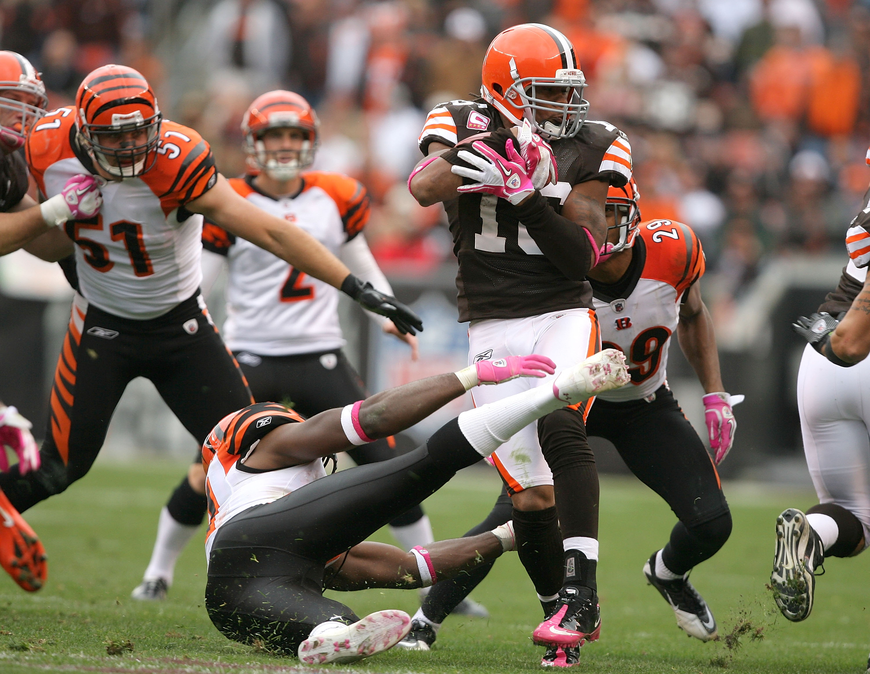 Cleveland Browns 'more than likely' to start Seneca Wallace at QB; NFL  announces new procedures for player safety 