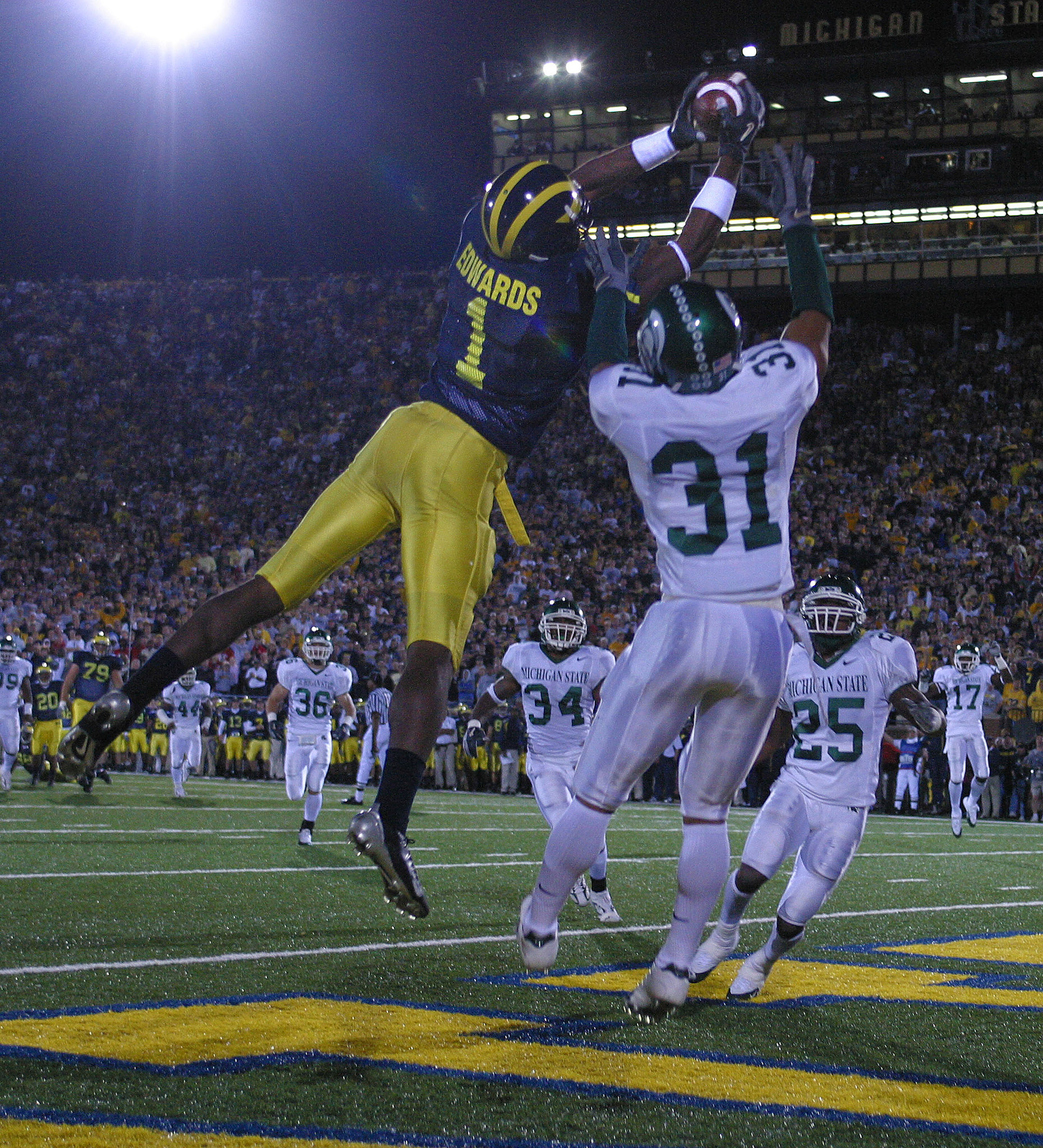 College Football Rivalries: Ten Key Dates In Michigan-Michigan State ...