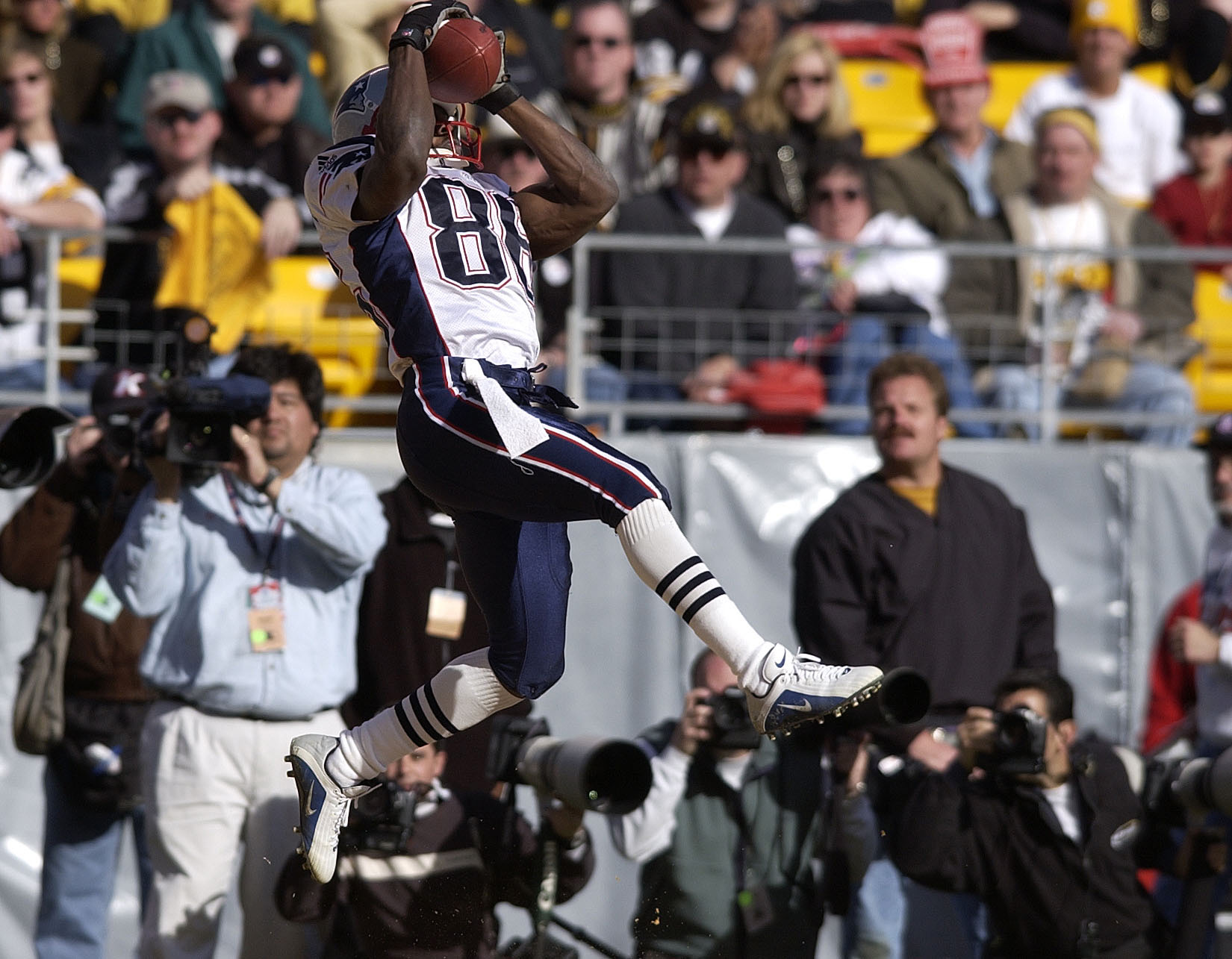 Pats Past: Randy Moss sets the single-season receiving touchdown record -  Pats Pulpit