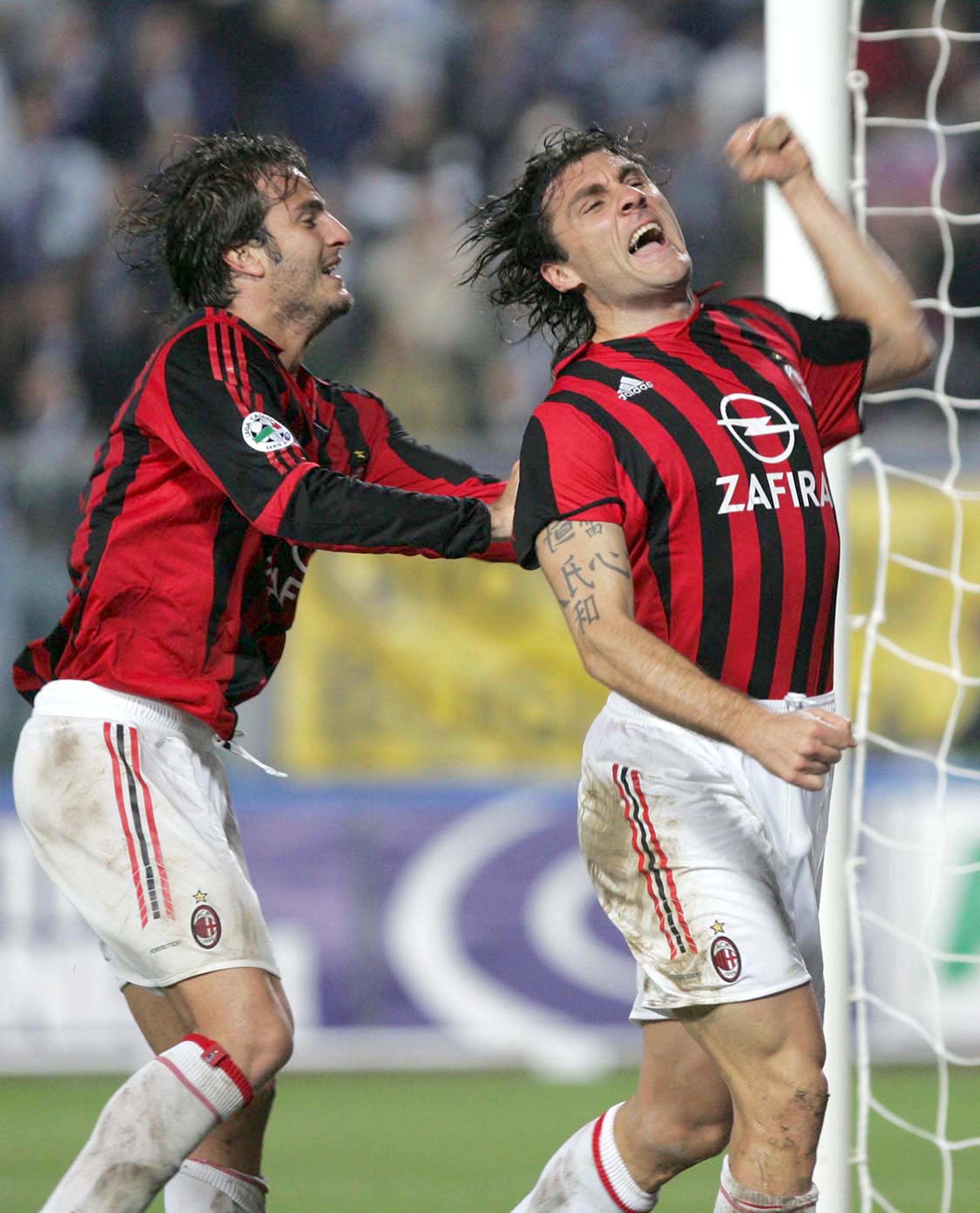 EMPOLI, ITALY - OCTOBER 26:  Alberto Gilardino #11 and Christian Vieri #32 of AC Milan celebrate a goal during the Serie A match between Empoli and AC Milan on October 26, 2005 at the Stadio Carlo Castellani in Empoli, Italy.  (Photo by New Press/Getty Im