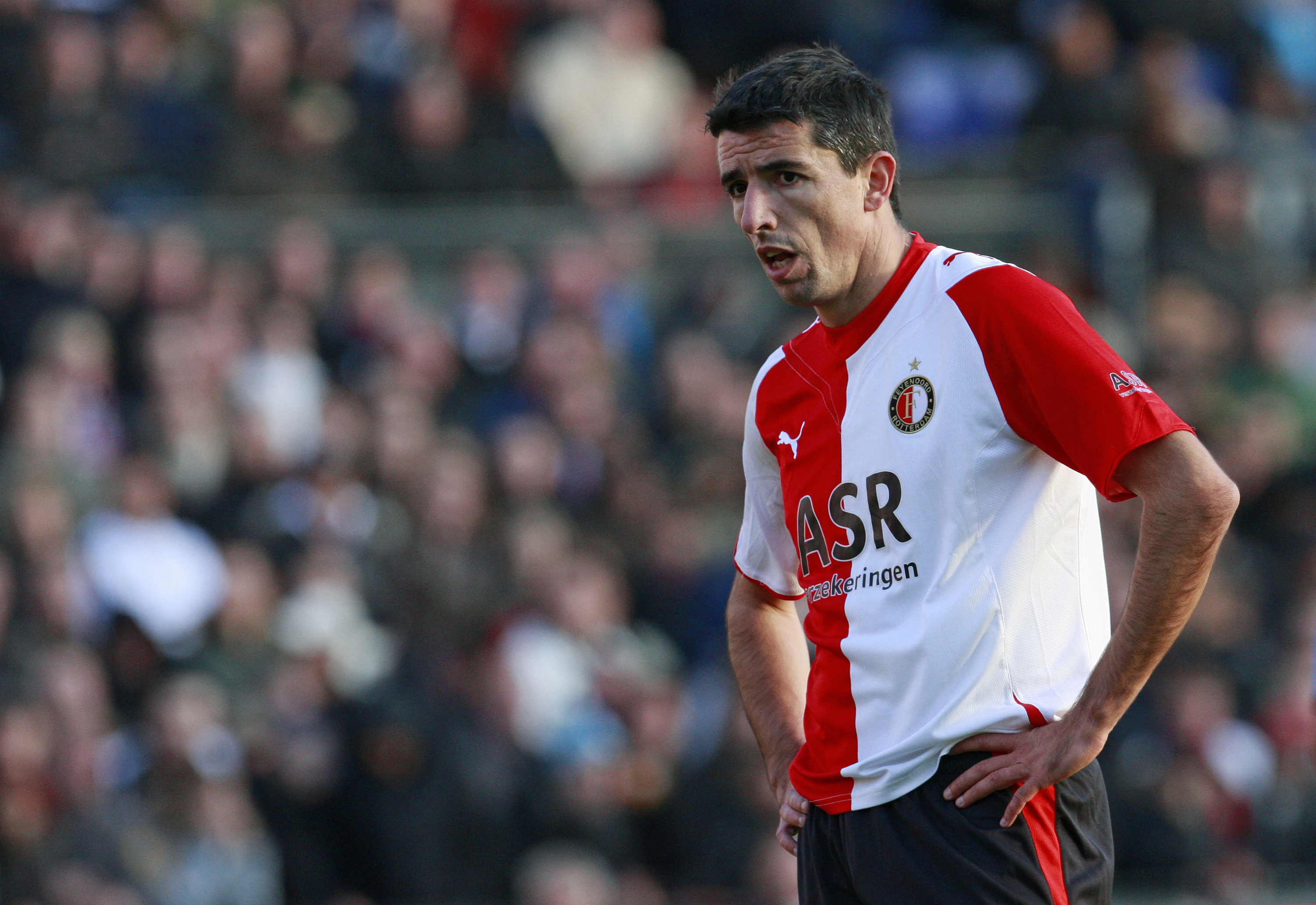 ROTTERDAM, NETHERLANDS - NOVEMBER 22:  Roy Makaay of Feyenoord during the Eredivisie match between Feyenoord and FC Utrecht held on November 22, 2009 at the Feijenoord 'De Kuip' Stadion, in Rotterdam, Netherlands. The match ended in a 0-0 draw. (Photo by