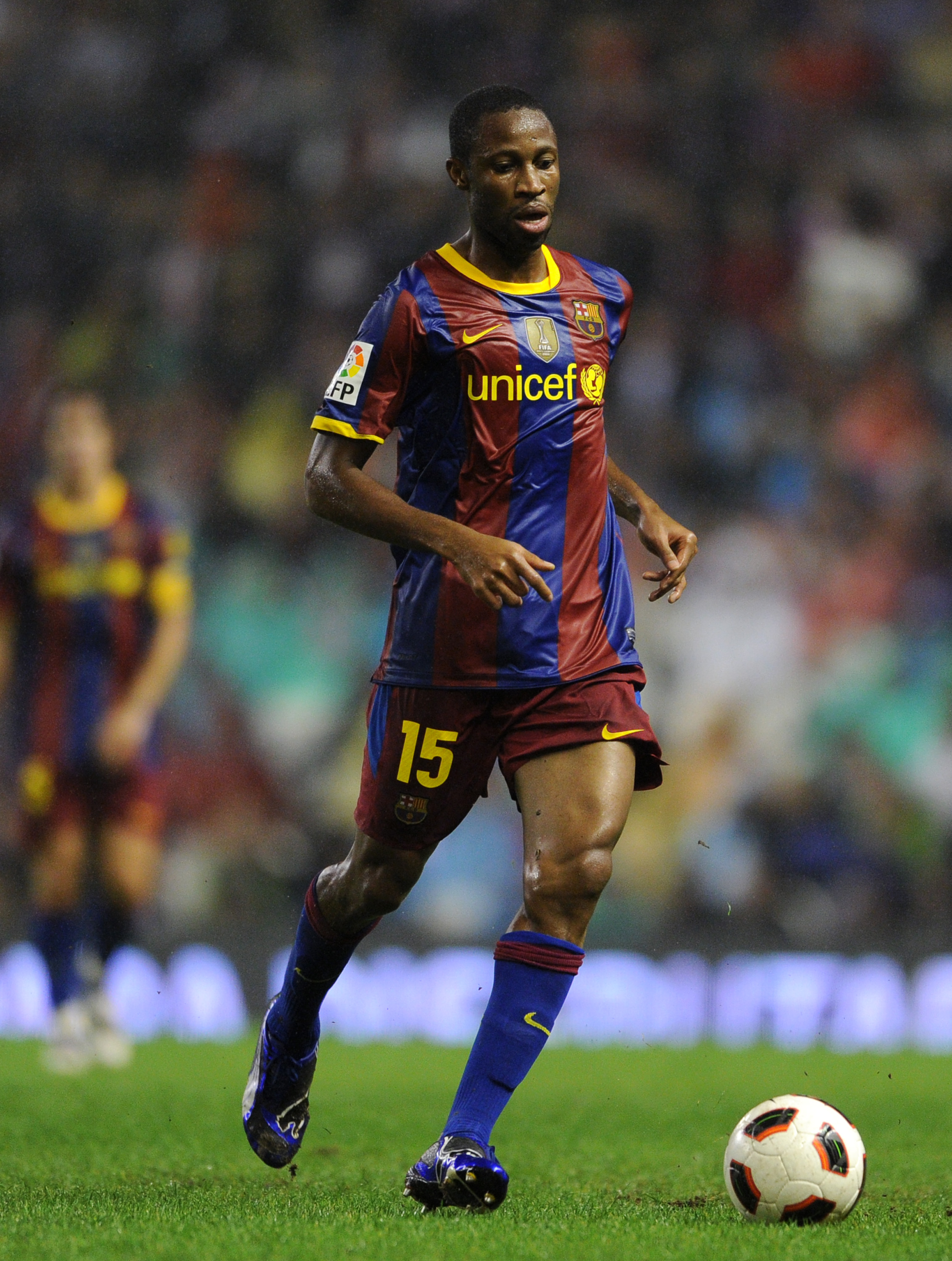 BILBAO, SPAIN - SEPTEMBER 25:  Seydou Keita of Barcelona runs with the ball during the La Liga match between Athletic Bilbao and Barcelona at the San Mames Stadium on September 25, 2010 in Bilbao, Spain. Barcelona won the match 3-1.  (Photo by Jasper Juin
