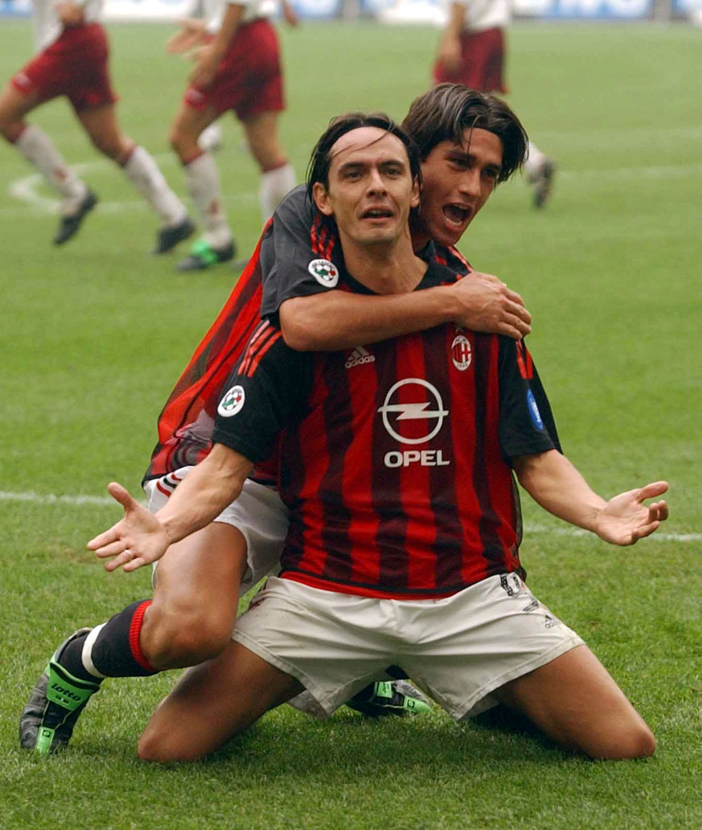 MILAN, ITALY - OCTOBER 6:  Filippo Inzaghi of AC Milan celebrates scoring during the Serie A match between AC MIlan and Torino, played at the 'Guiseppe Meazza' San Siro Stadium, Milan on October 6, 2002.  (Photo by Grazia Neri/Getty Images)