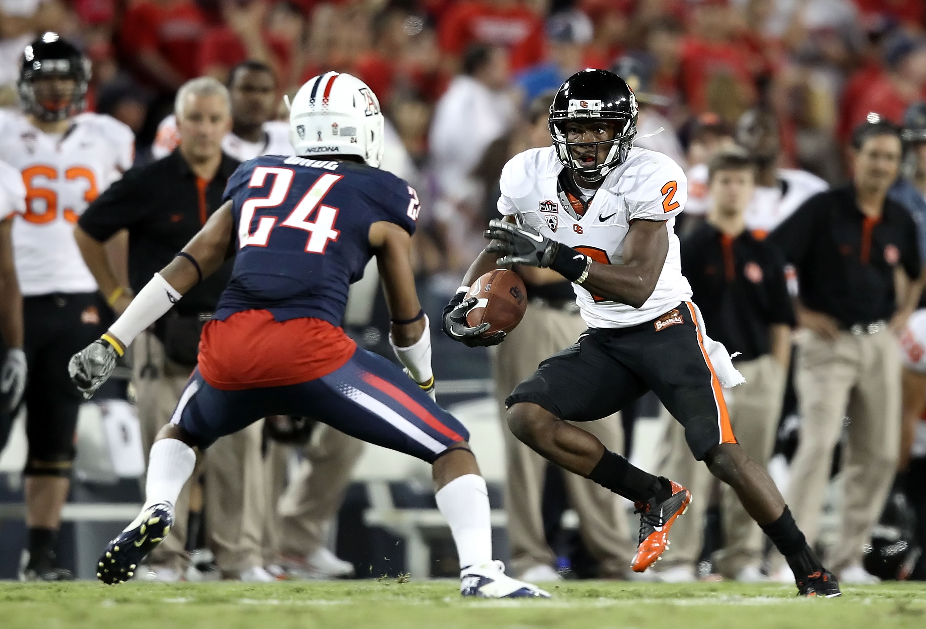 TUCSON, AZ - OCTOBER 09:  Wide receiver Markus Wheaton #2 of the Oregon State Beavers runs with the football after a 6 yard reception against the Arizona Wildcats during the college football game at Arizona Stadium on October 9, 2010 in Tucson, Arizona.