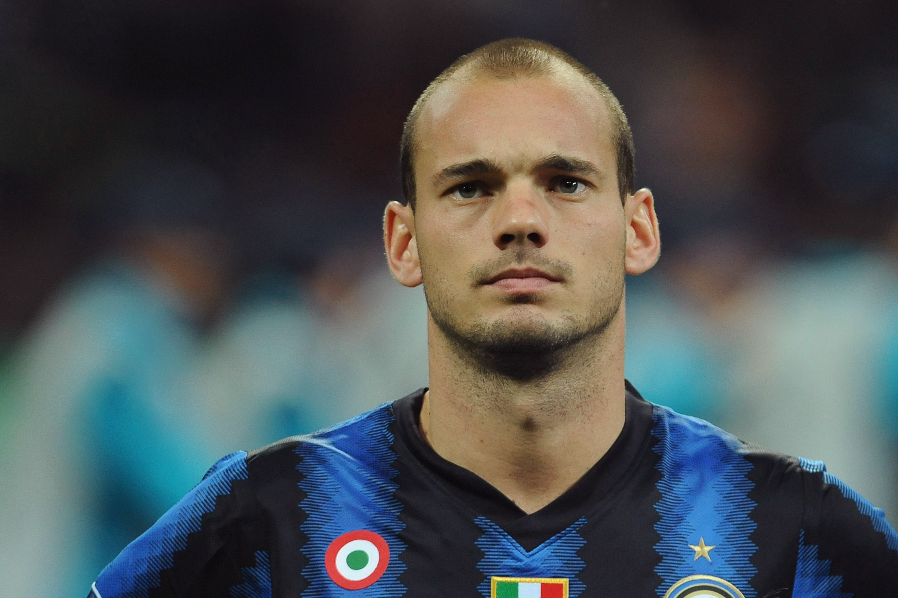 MILAN, ITALY - SEPTEMBER 29:  Wesley Sneijder of FC Internazionale Milano looks on during the UEFA Champions League group A match between FC Internazionale Milano and SV Werder Bremen at Stadio Giuseppe Meazza on September 29, 2010 in Milan, Italy.  (Phot