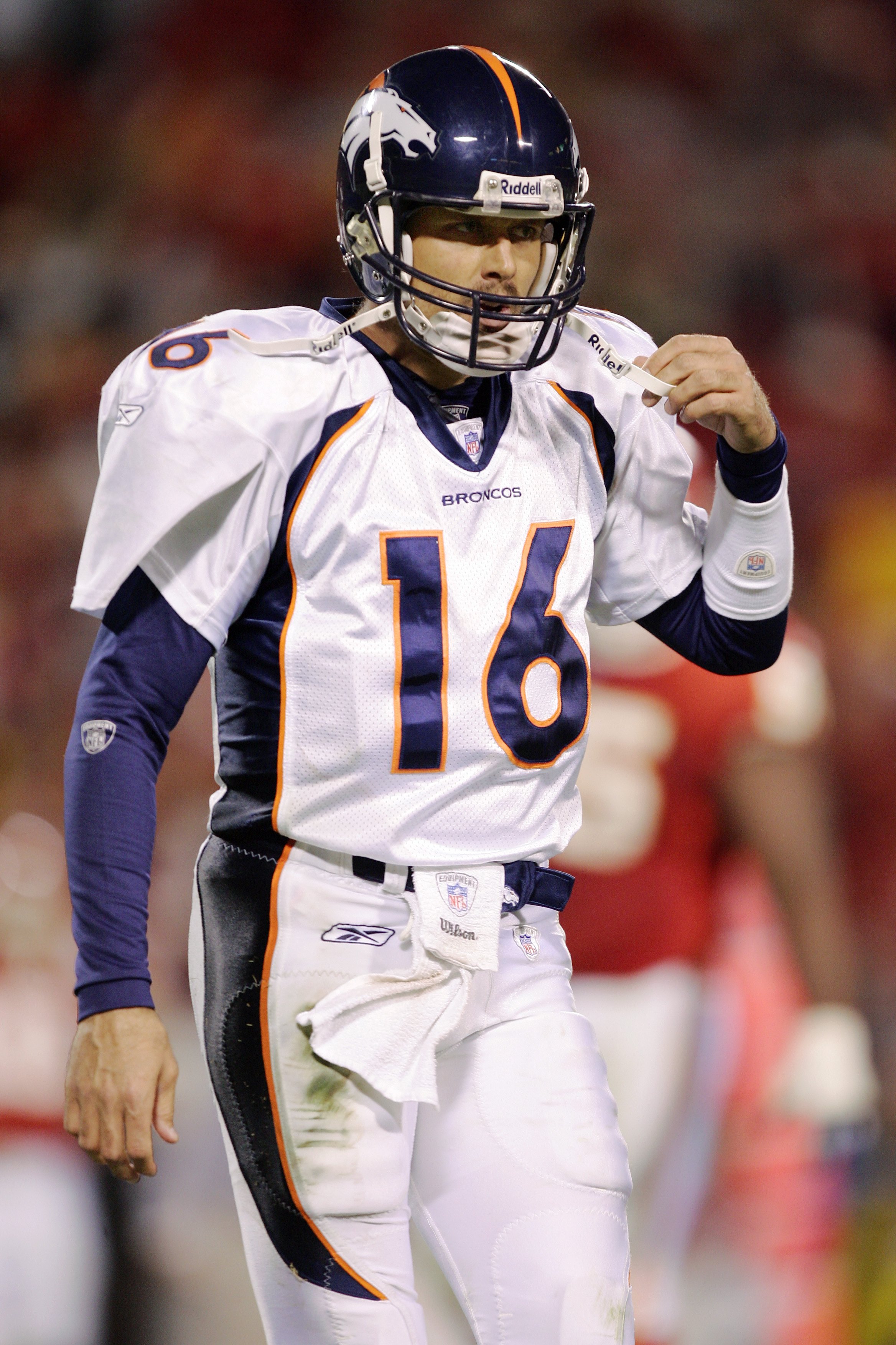 This Day In Sports: Jake Plummer traded from Broncos to Tampa Pay