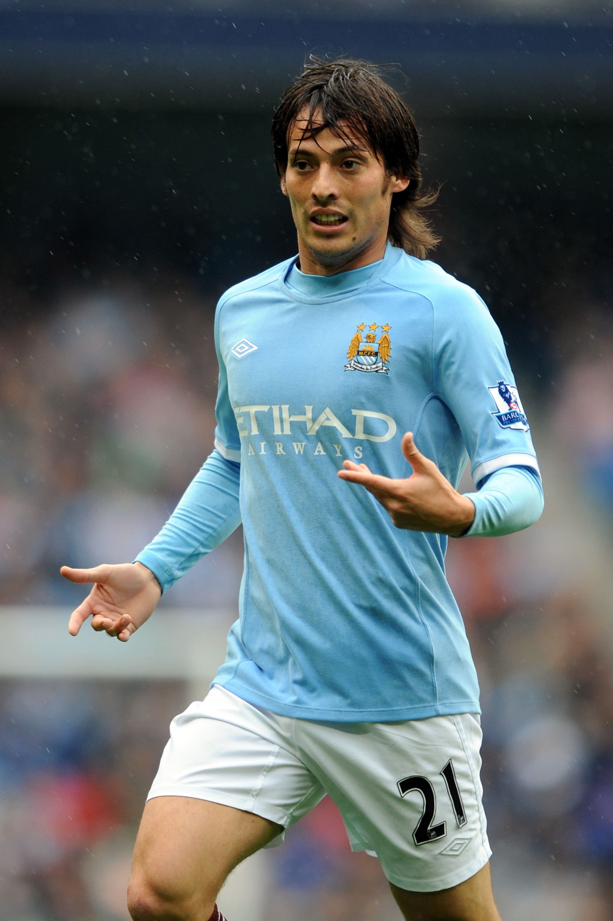 MANCHESTER, ENGLAND - OCTOBER 03:  David Silva of Manchester City during the Barclays Premier League match between Manchester City and Newcastle United at City of Manchester Stadium on October 3, 2010 in Manchester, England.  (Photo by Chris Brunskill/Get