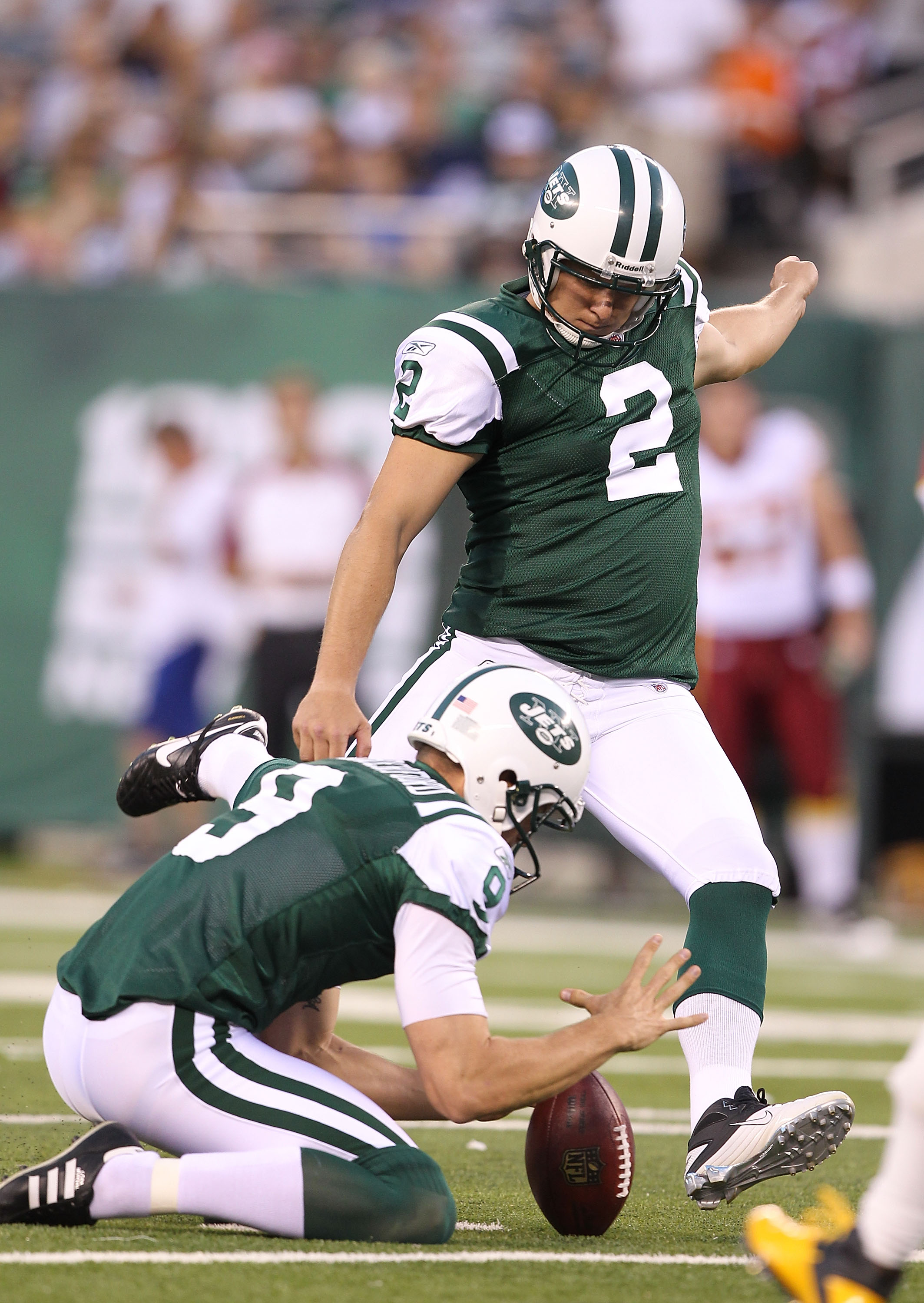 New York Jets LaDainian Tomlinson carries the ball in the third quarter  against the Minnesota Vikings in week 5 of the NFL season at New  Meadowlands Stadium in East Rutherford, New Jersey