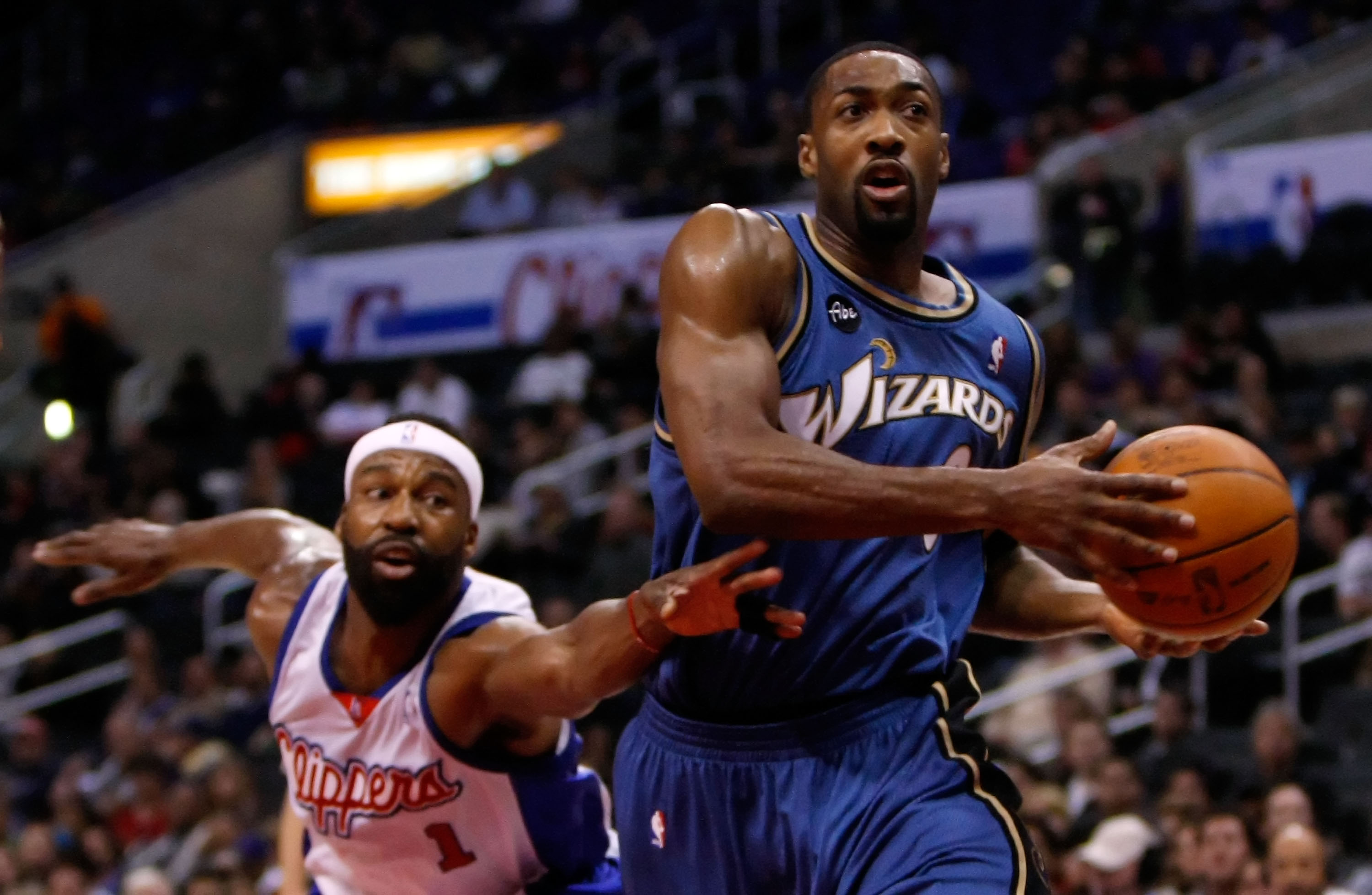 Gilbert Arenas (0) of the Washington Wizards drives to the basket