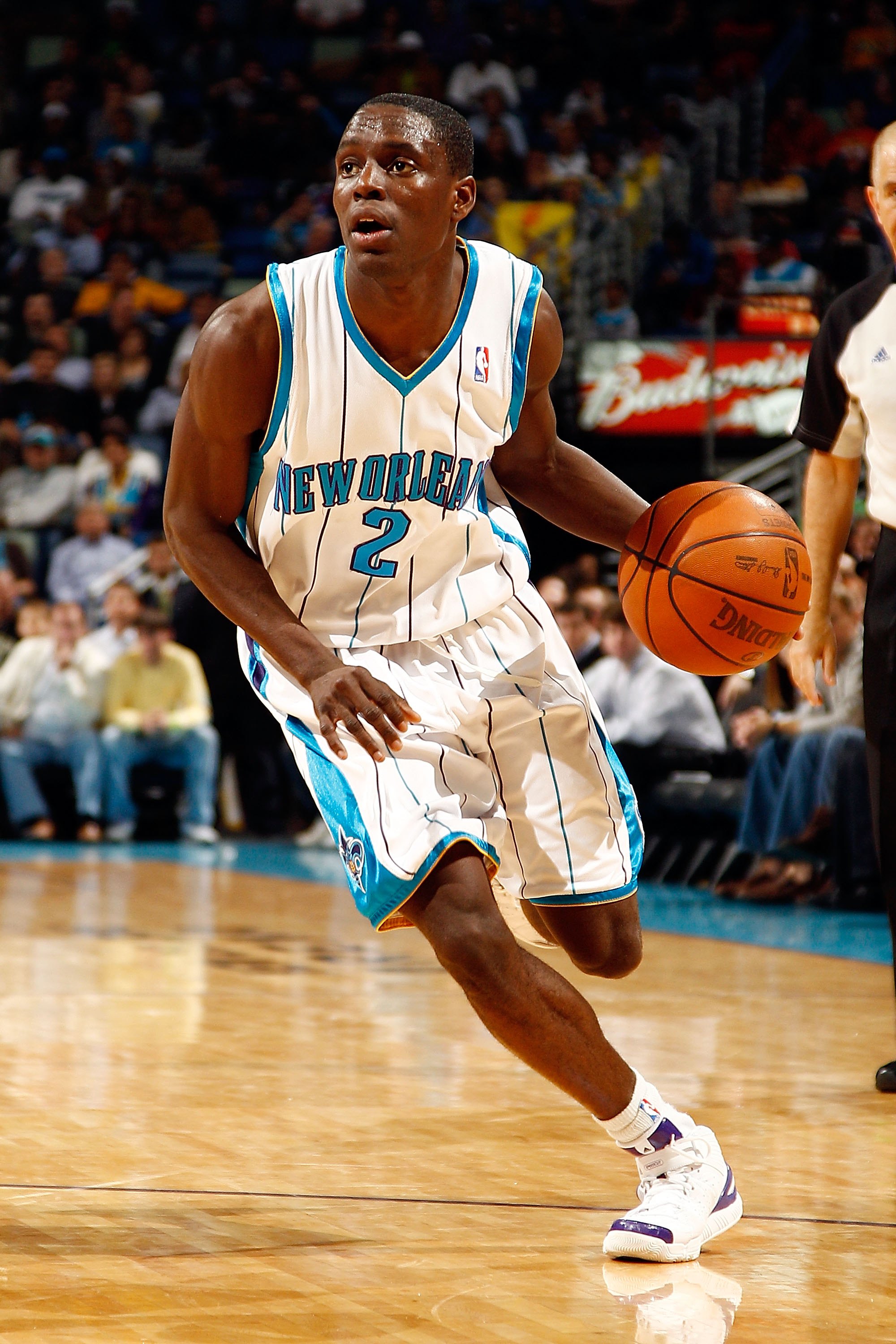NEW ORLEANS - MARCH 22:  Darren Collison #2 of the New Orleans Hornets drives the ball during the game against the Dallas Mavericks at the New Orleans Arena on March 22, 2010 in New Orleans, Louisiana.  NOTE TO USER: User expressly acknowledges and agrees