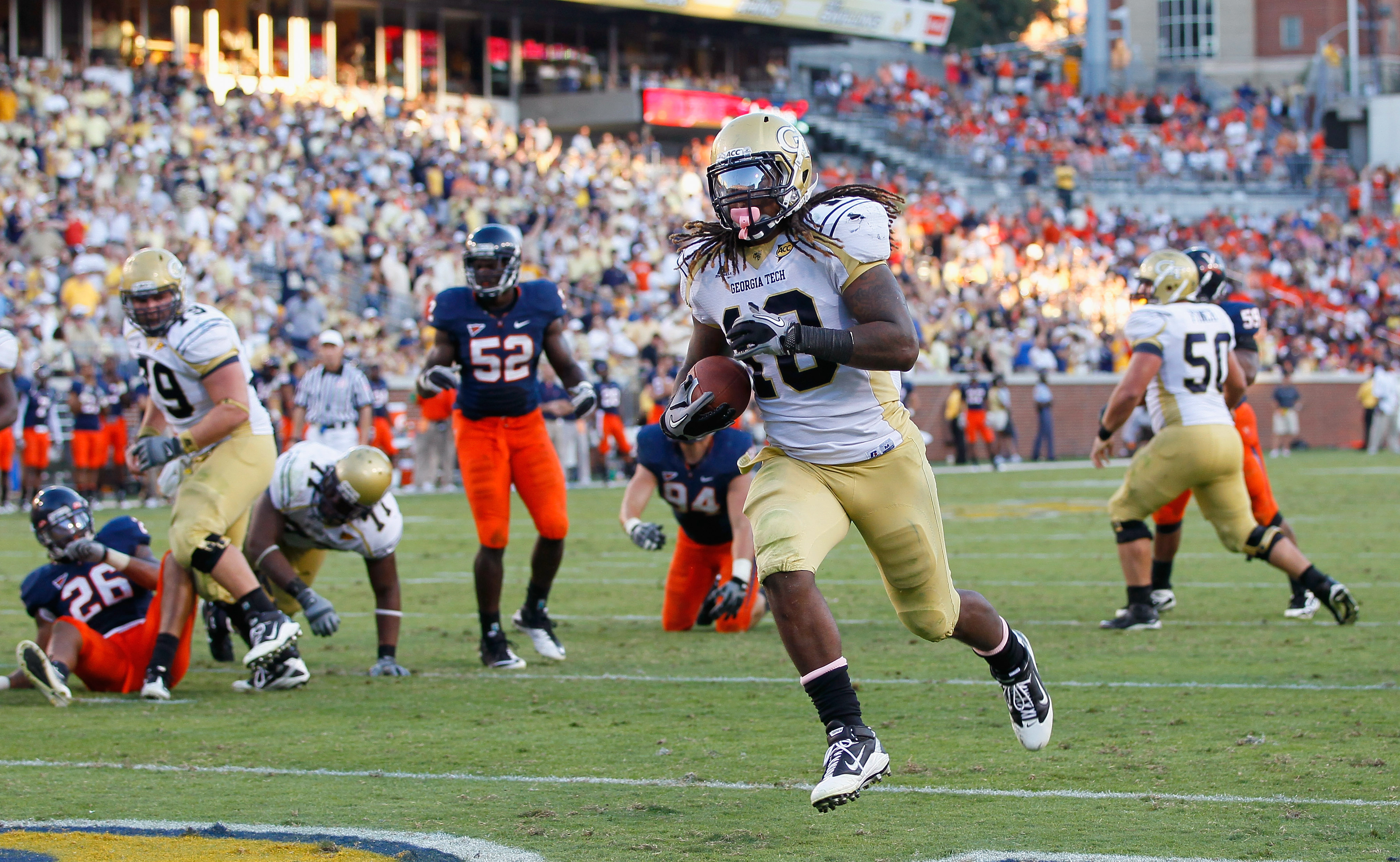 ATLANTA - OCTOBER 09: Anthony Allen #18 of the Georgia Tech Yellow Jackets rushes for a touchdown against the Virginia Cavaliers at Bobby Dodd Stadium on October 9, 2010 in Atlanta, Georgia. (Photo by Kevin C. Cox/Getty Images)