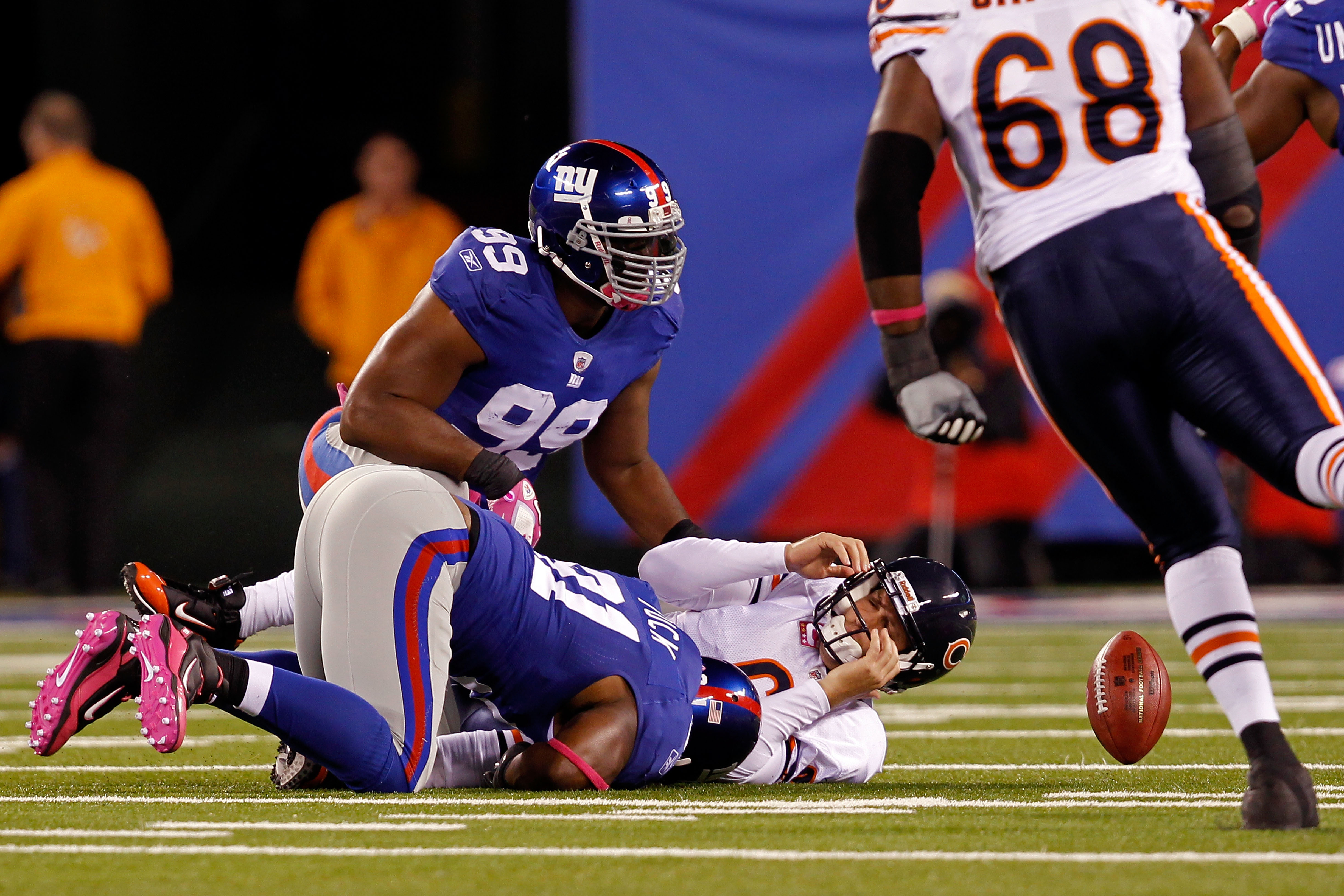 The New York Giants bench and Baltimore Ravens quarterback Joe Flacco react  when the game ends in week 6 of the NFL at MetLife Stadium in East  Rutherford, New Jersey on October