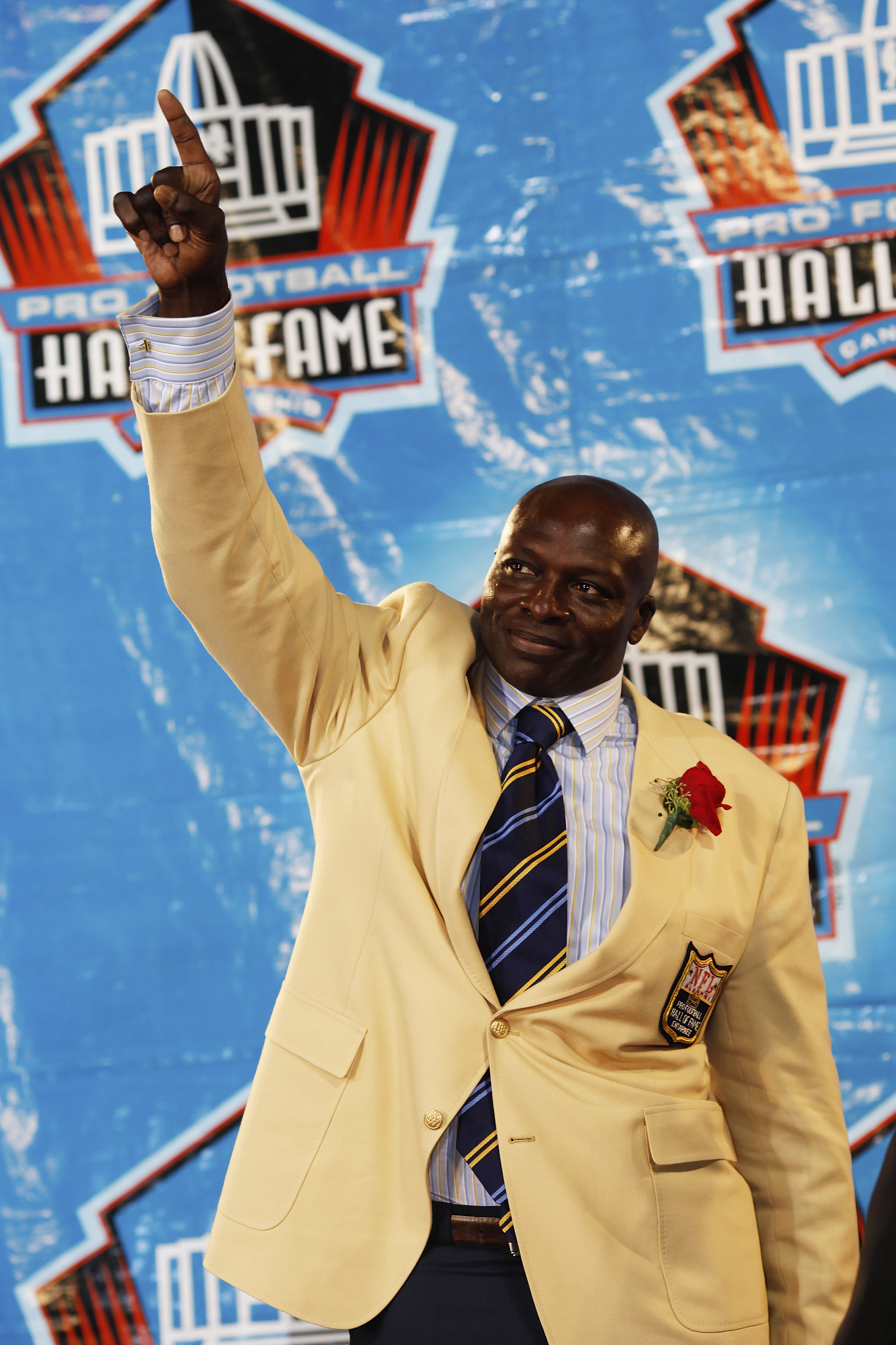 Hall of Fame Defensive End Bruce Smith