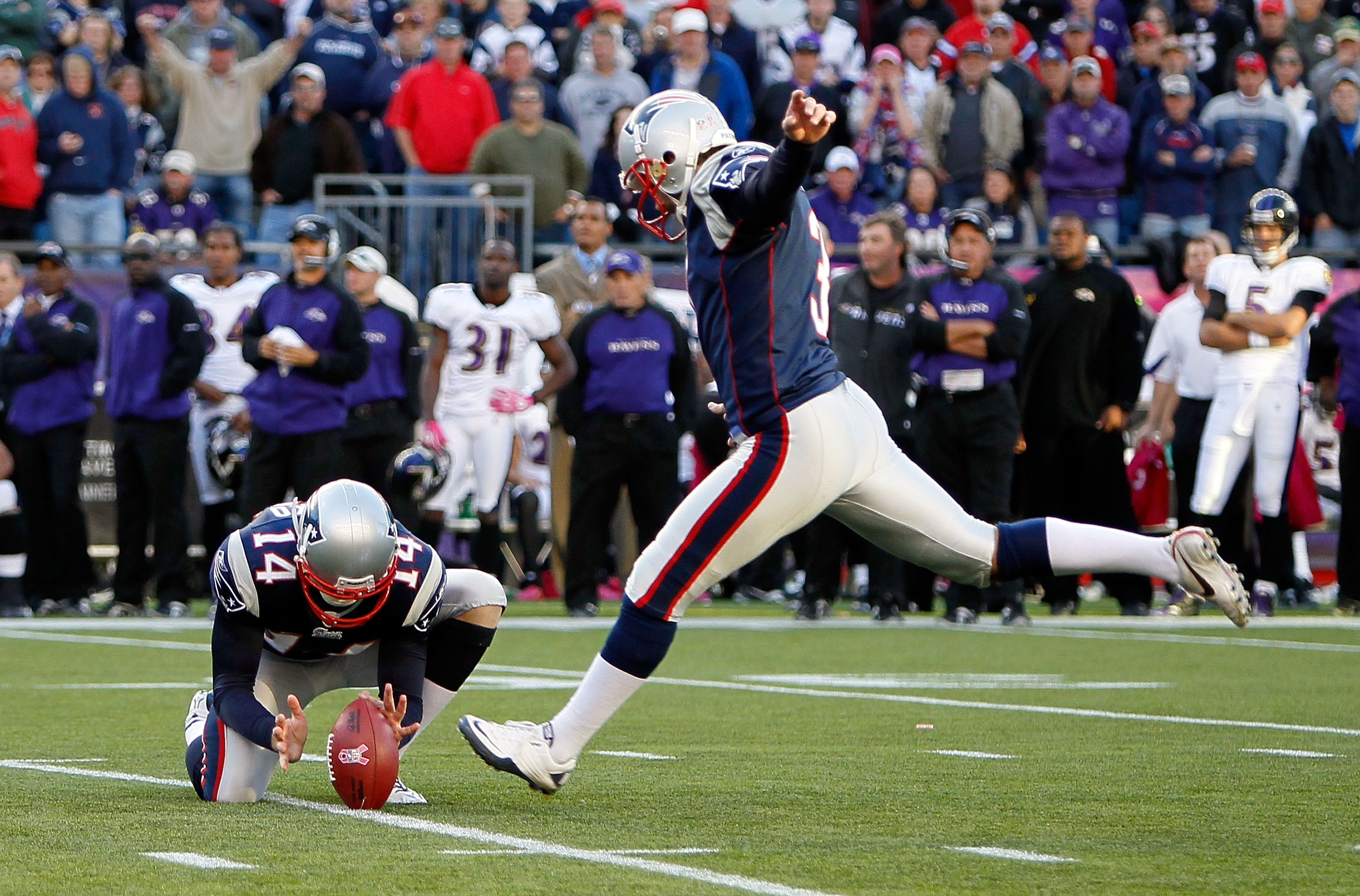 Deion Branch Photostream  New england patriots football, New