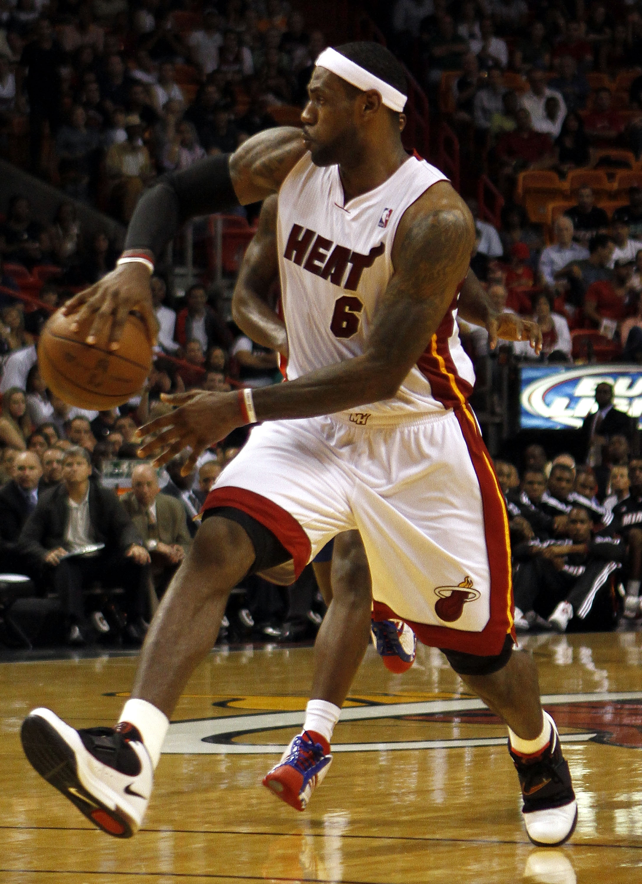 MIAMI - OCTOBER 05:  Forward LeBron James #6 plays against the Detroit Pistons on October 5, 2010 in Miami, Florida.  NOTE TO USER: User expressly acknowledges and agrees that, by downloading and or using this photograph, User is consenting to the terms a