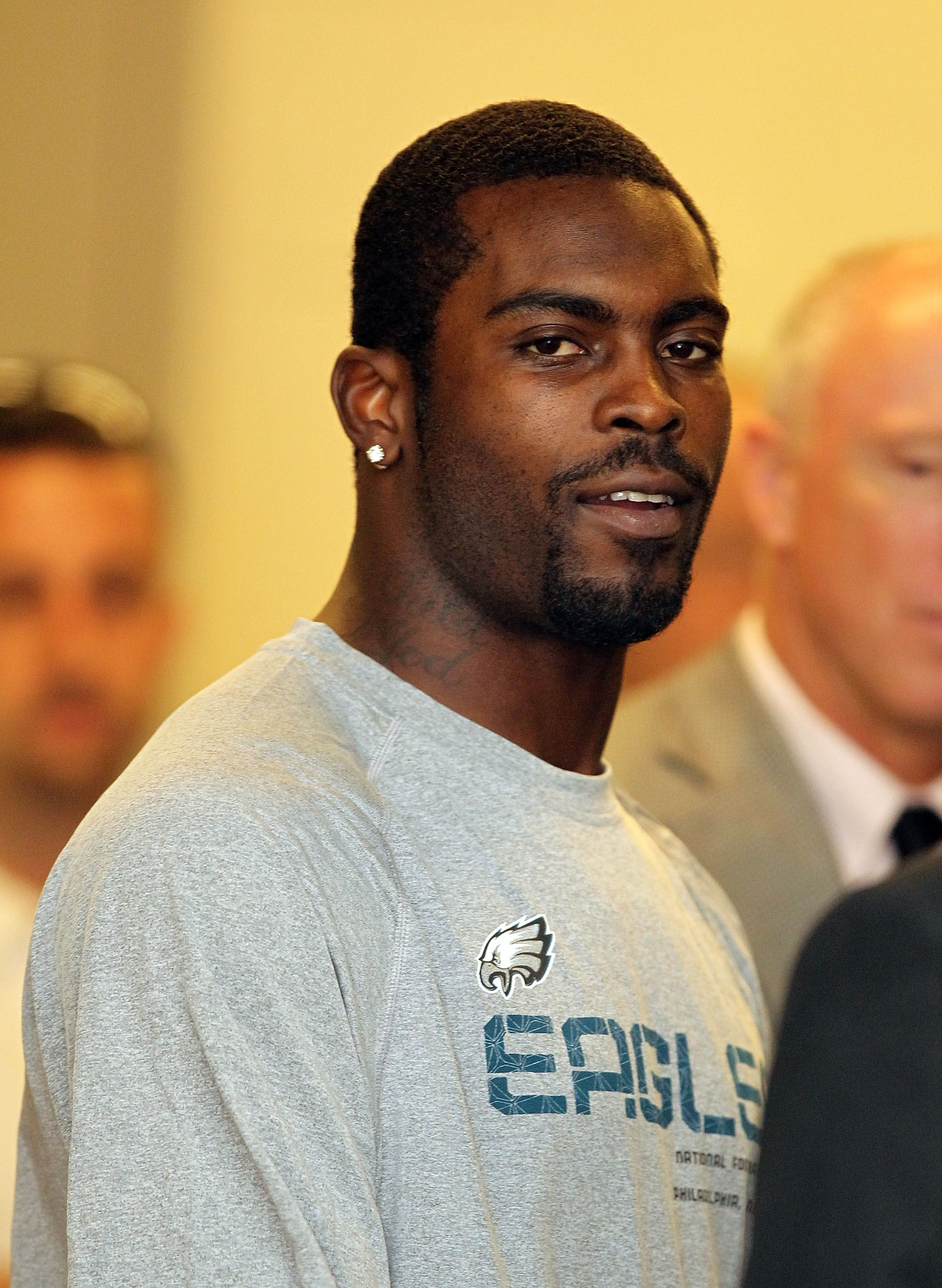 Michael Vick: 10 Conspiracy Theories On Where He Was During Eagles Game ...