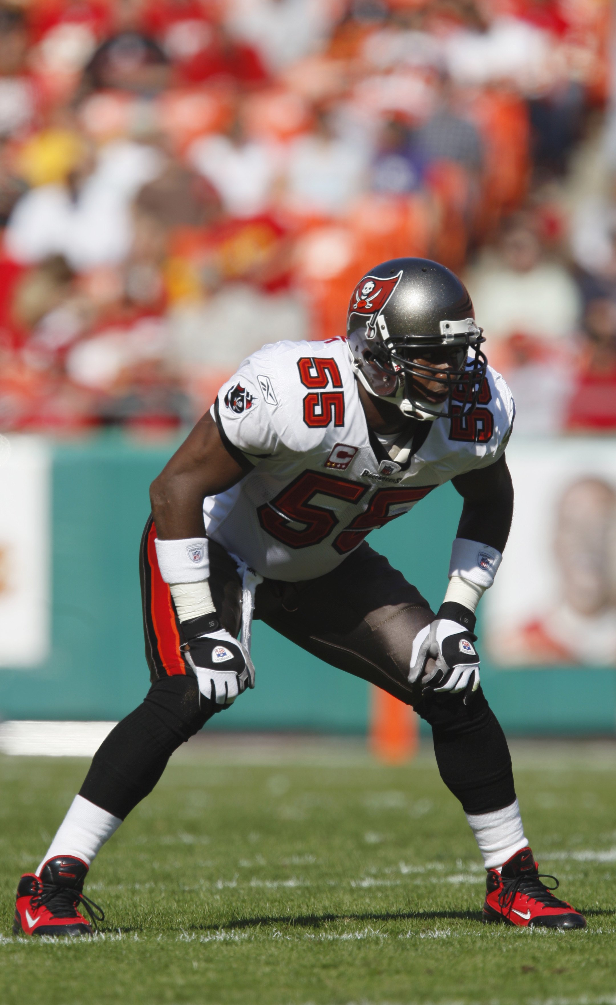 Tampa Bay Buccaneers on X: Happy birthday to #Bucs legend Warrick Dunn!  