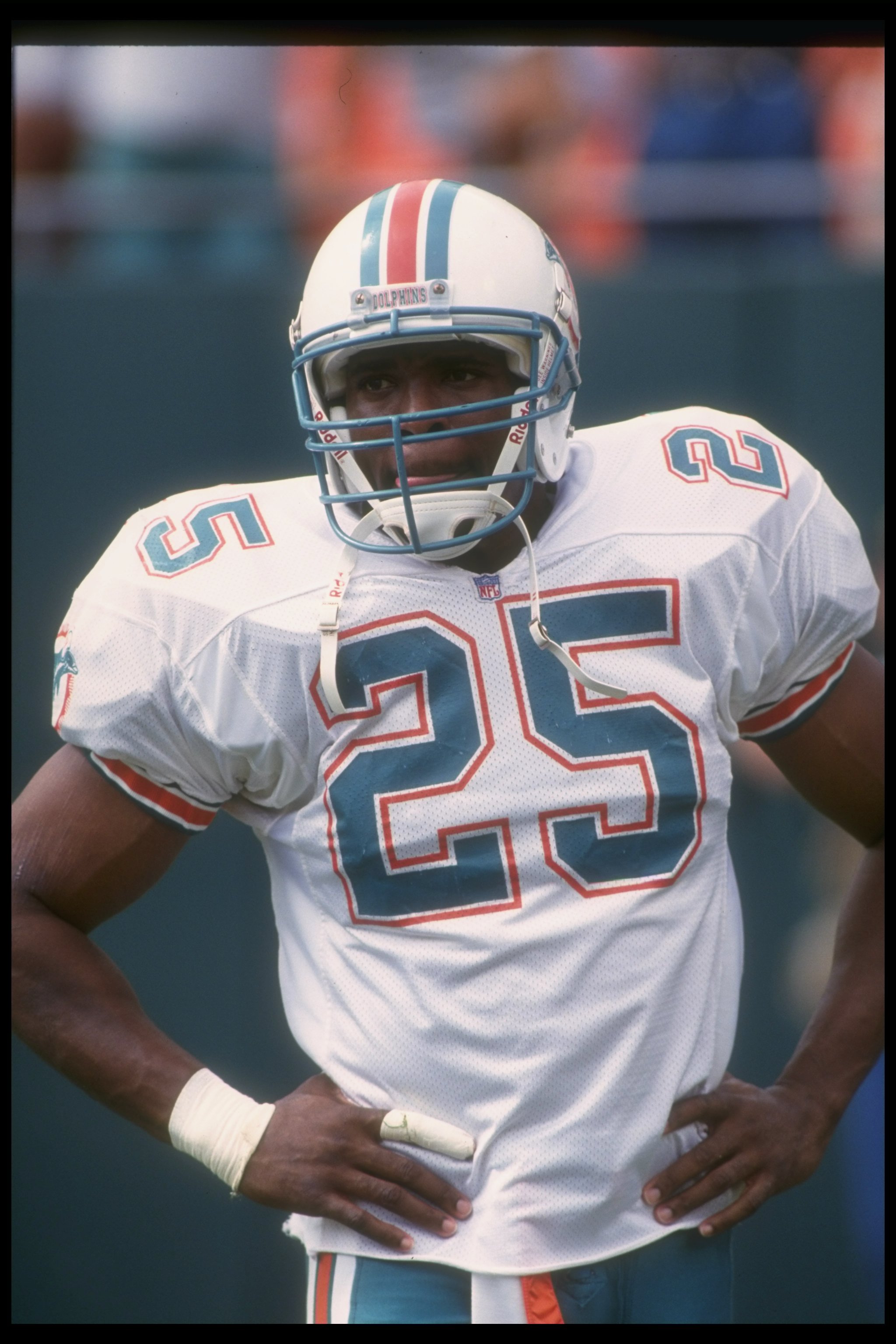 22 Nov 1992:  Defensive back Louis Oliver of the Miami Dolphins looks on during a game against the Houston Oilers at Joe Robbie Stadium in Miami, Florida. Mandatory Credit: Scott Halleran  /Allsport