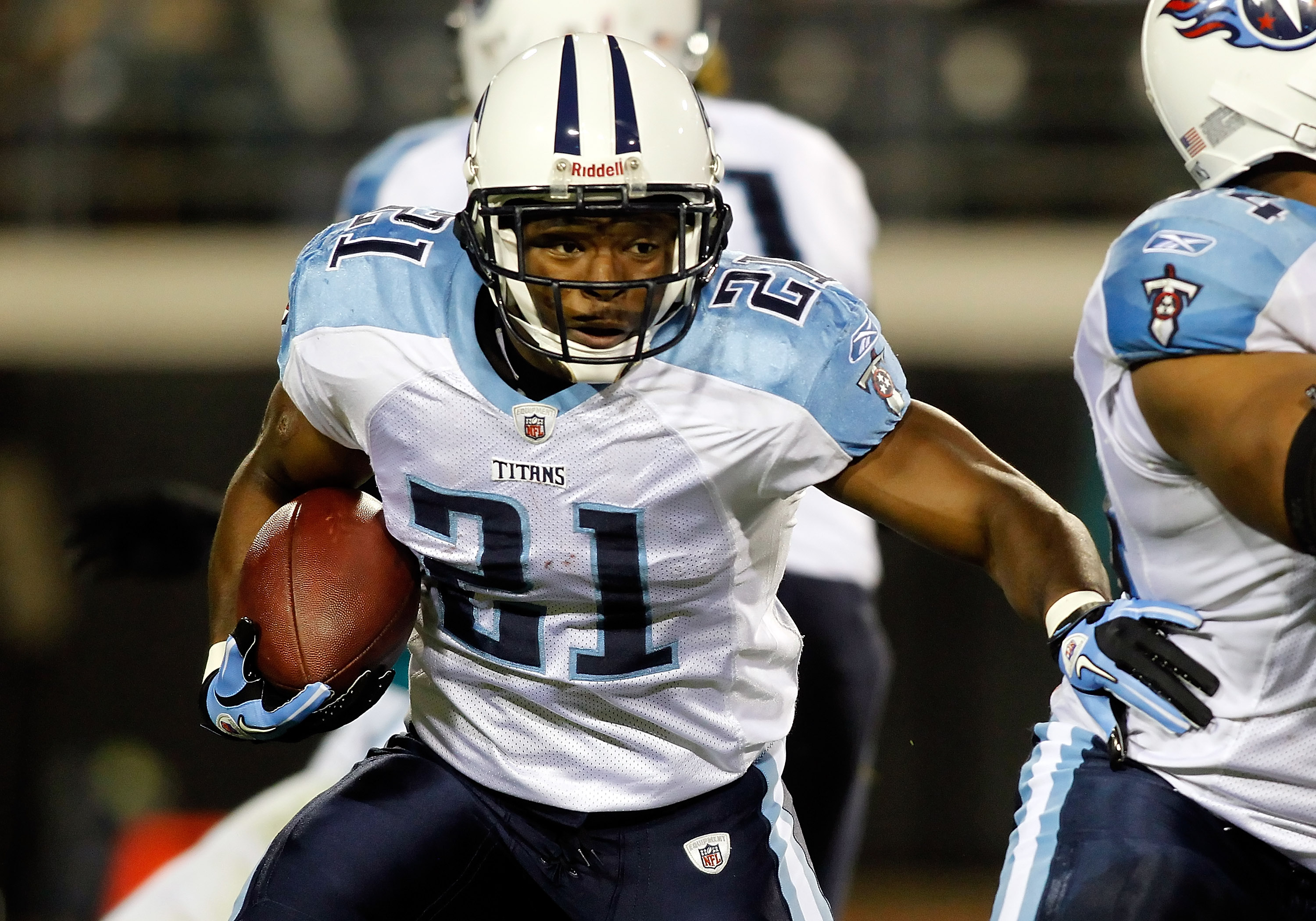 Tennessee Titans running back Javon Ringer (21) is tackled during