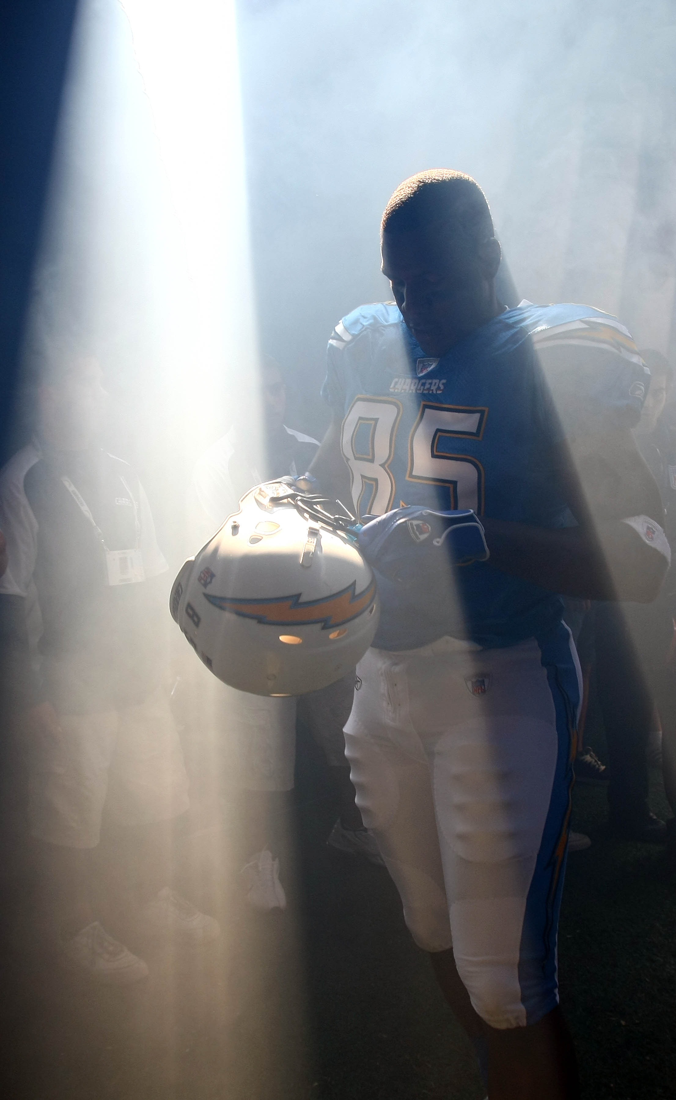 Chargers TE Antonio Gates officially retires after 16 seasons – Orange  County Register