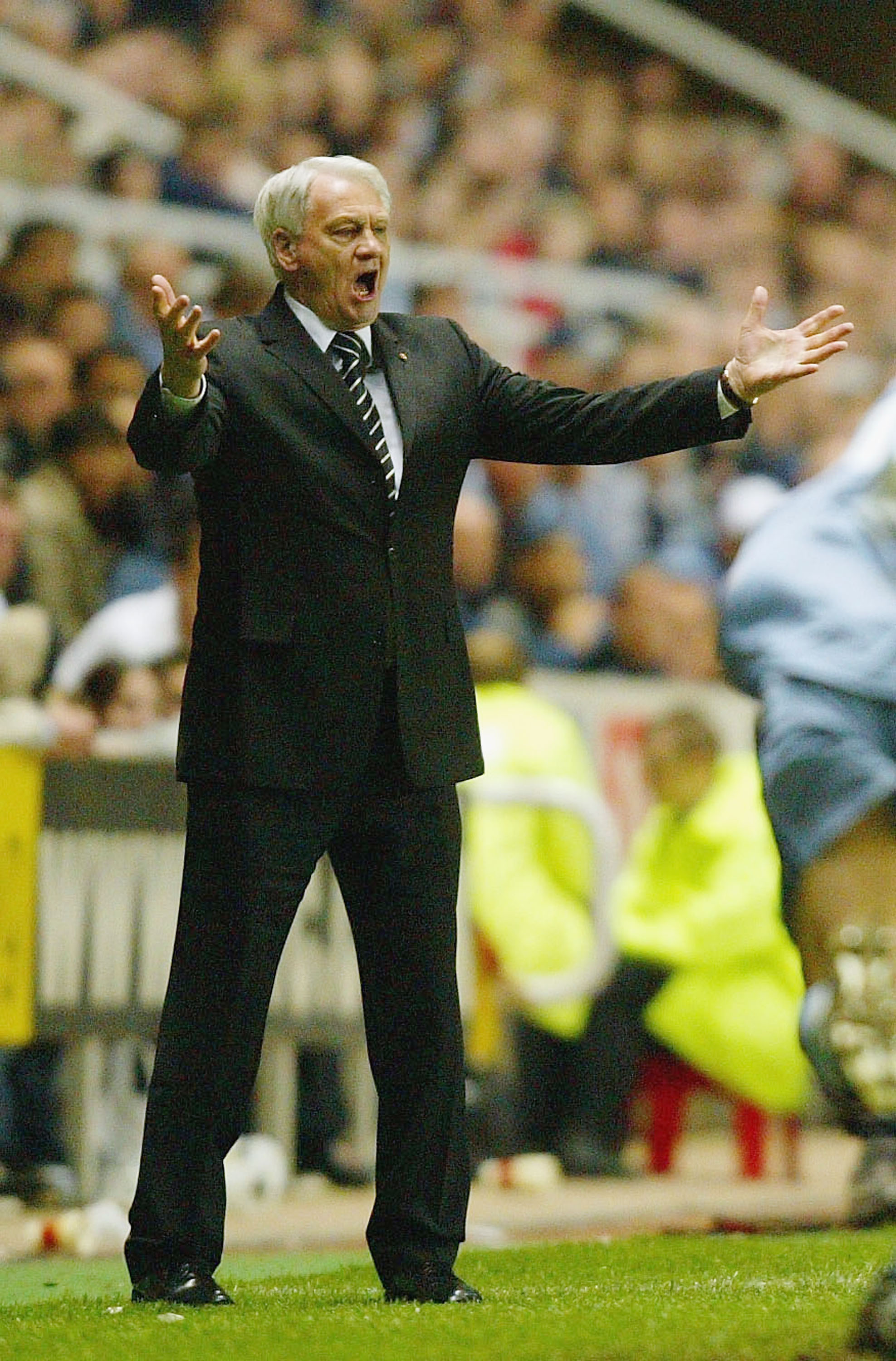 NEWCASTLE, ENGLAND - APRIL 22:  A frustrated manager Bobby Robson of Newcastle during the UEFA Cup Semi Final First Leg match between Newcastle United and Marseille at St. James Park on April 22, 2004 in Newcastle, England.  (Photo by Ross Kinnaird/Getty