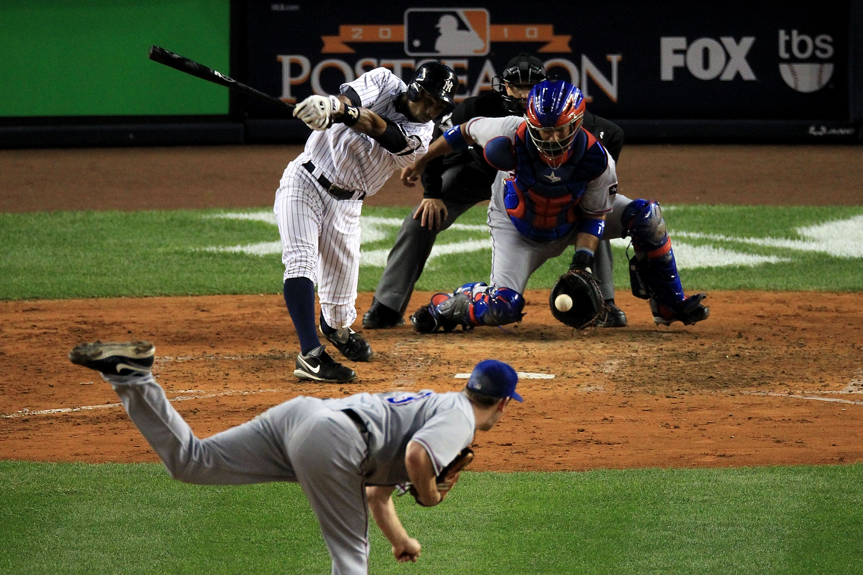 Cliff Lee confounds Yankees again; Rangers take 2-1 lead in ALCS