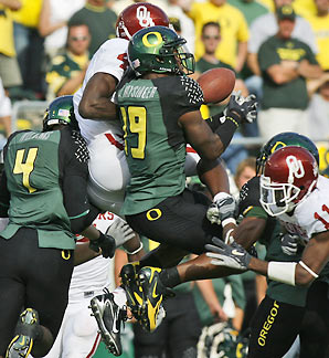 Oregon football debuts 'big play scepter' 