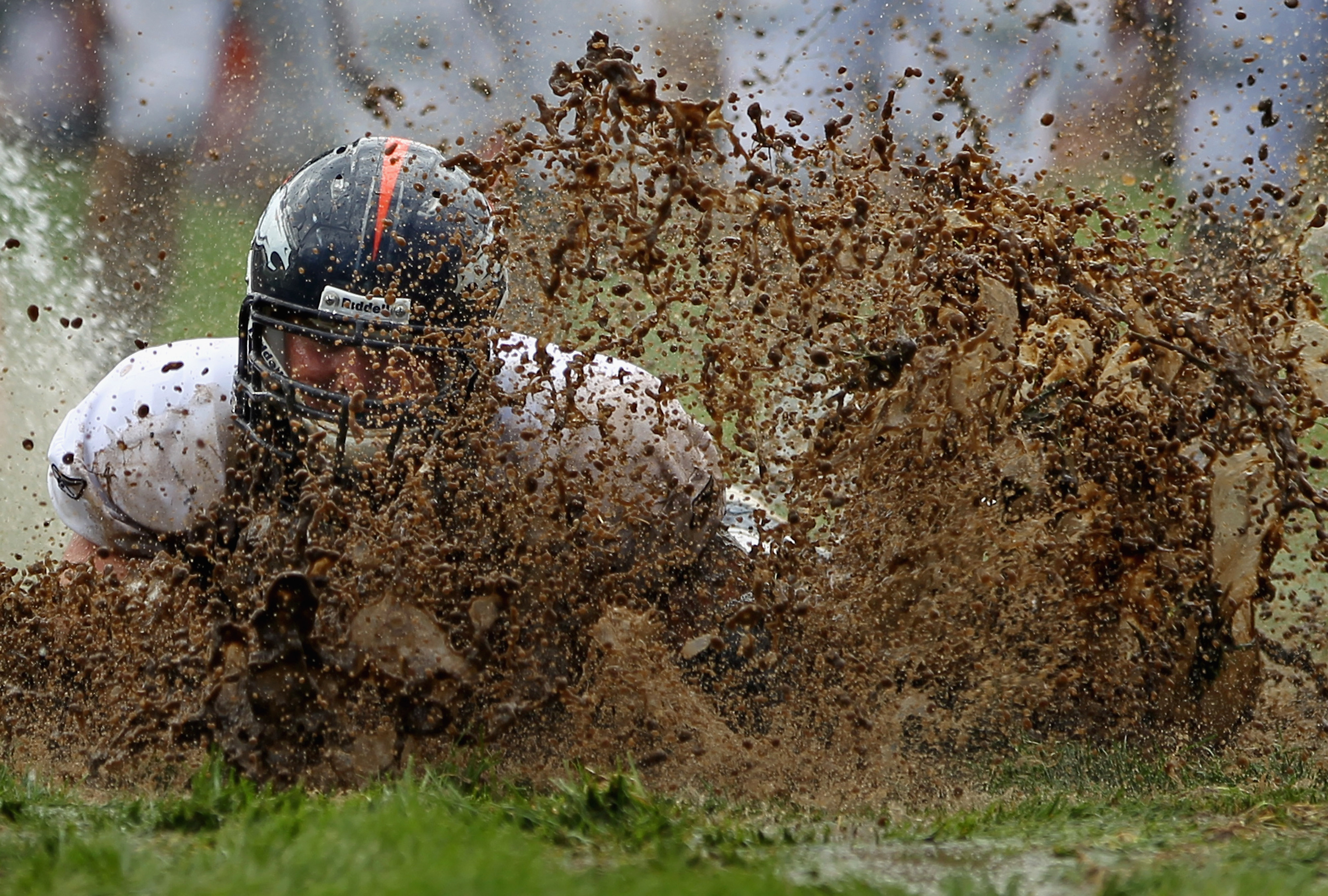 Zane Beadles of the Denver Broncos probably showered after getting caked in mud. Now image Chicago's o-line not taking a shower. That will surely keep nasty defenders again.