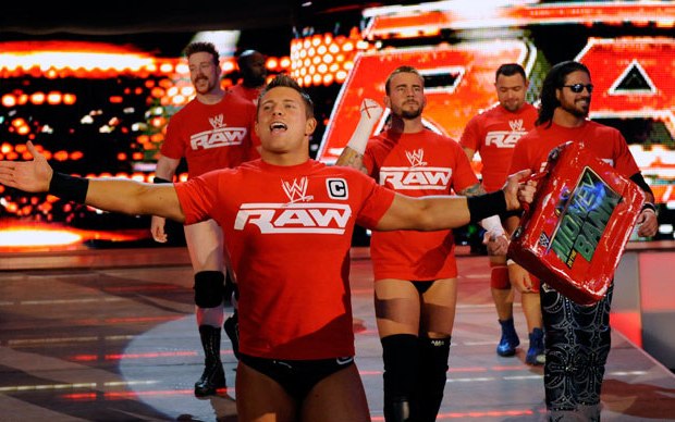 WWE Bragging Rights: 5 Reasons Why Team Smackdown Has the Edge | News