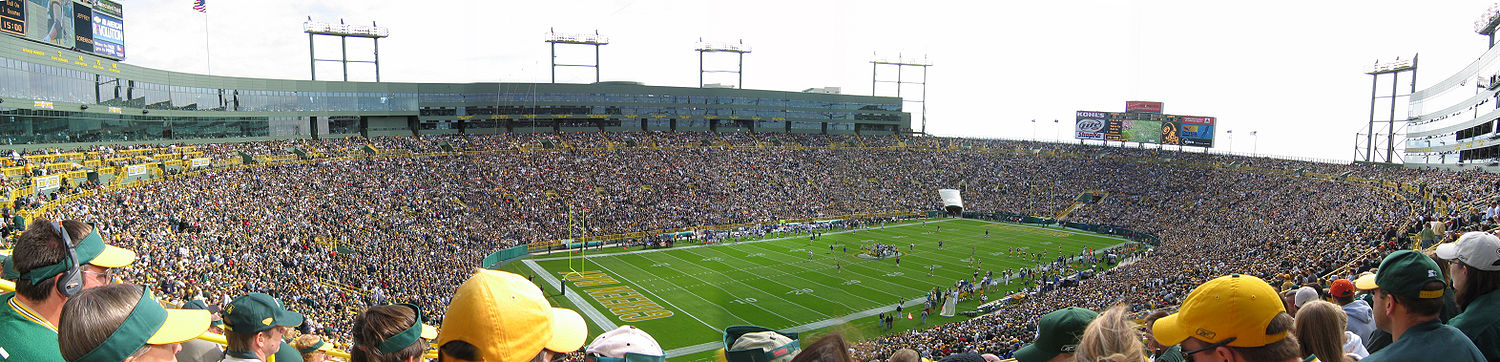 Saz's Shuttle to Lambeau - Green Bay Packers v. Minnesota Vikings