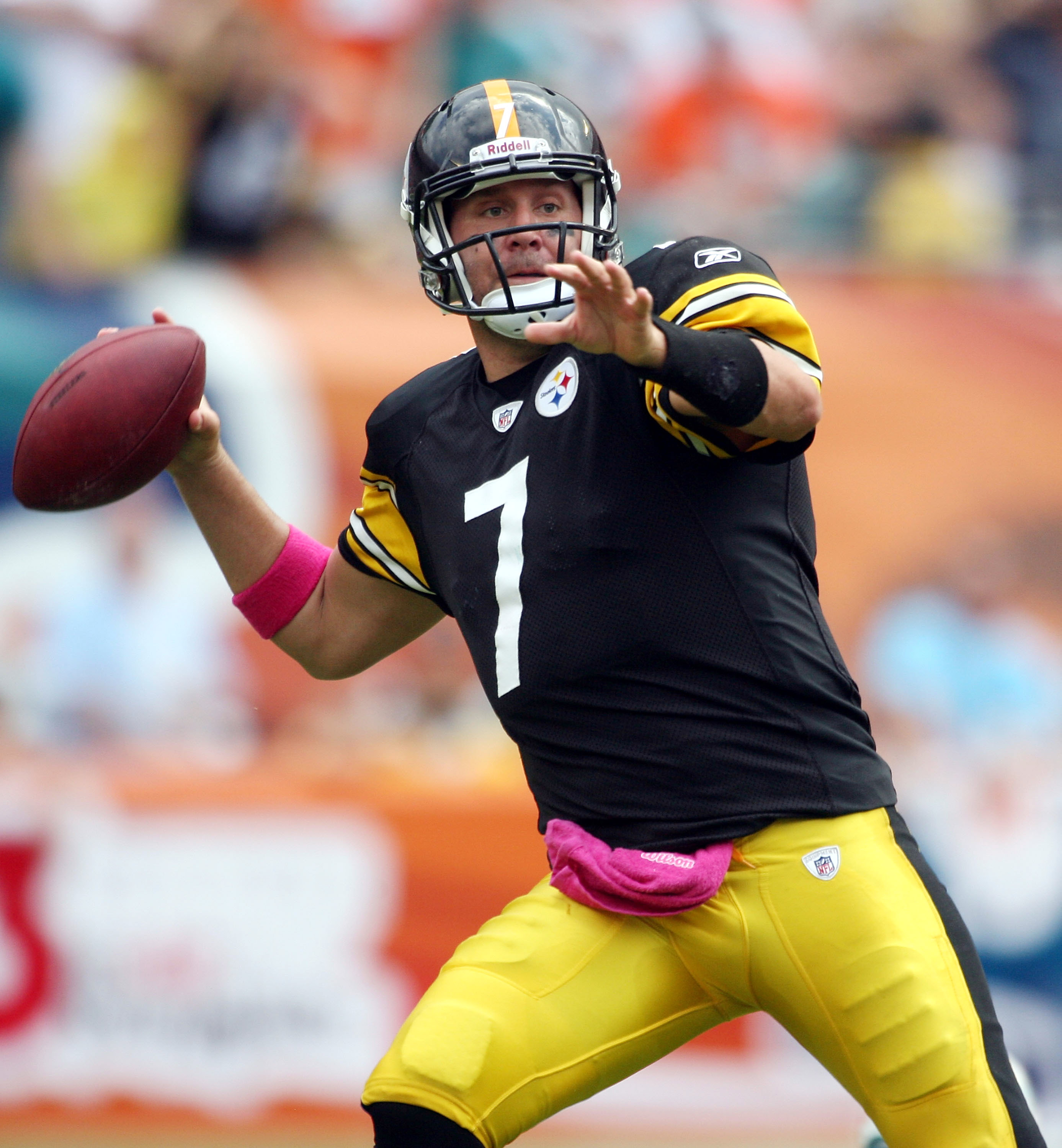 Who Needs Aaron Smith? Banged-up Pittsburgh Steelers Defeat Miami ...