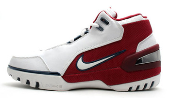 lebrons first shoe