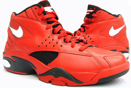 basketball shoes 2 different colors