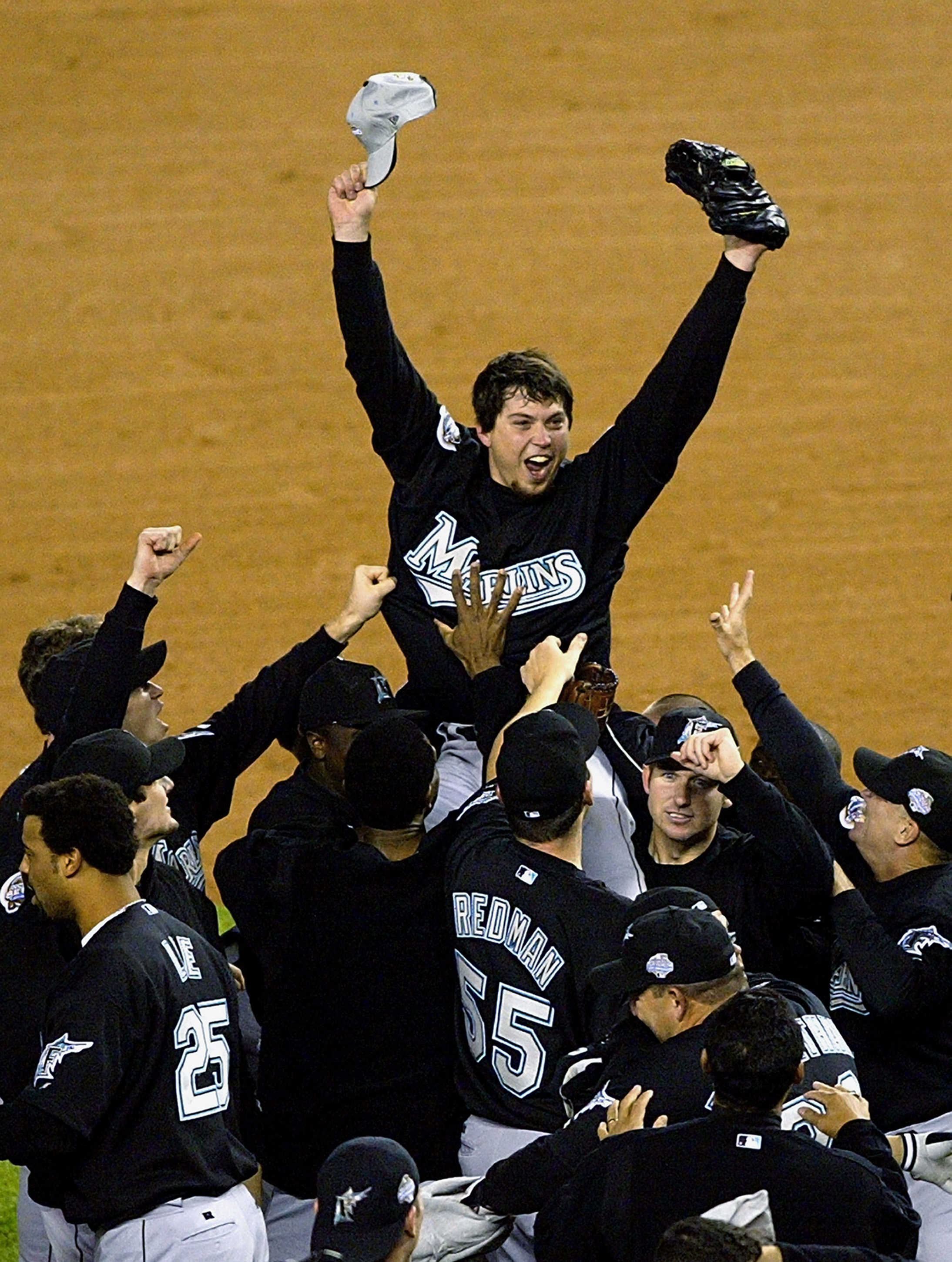 How the 2003 Yankees lost the World Series to the Florida Marlins -  Pinstripe Alley