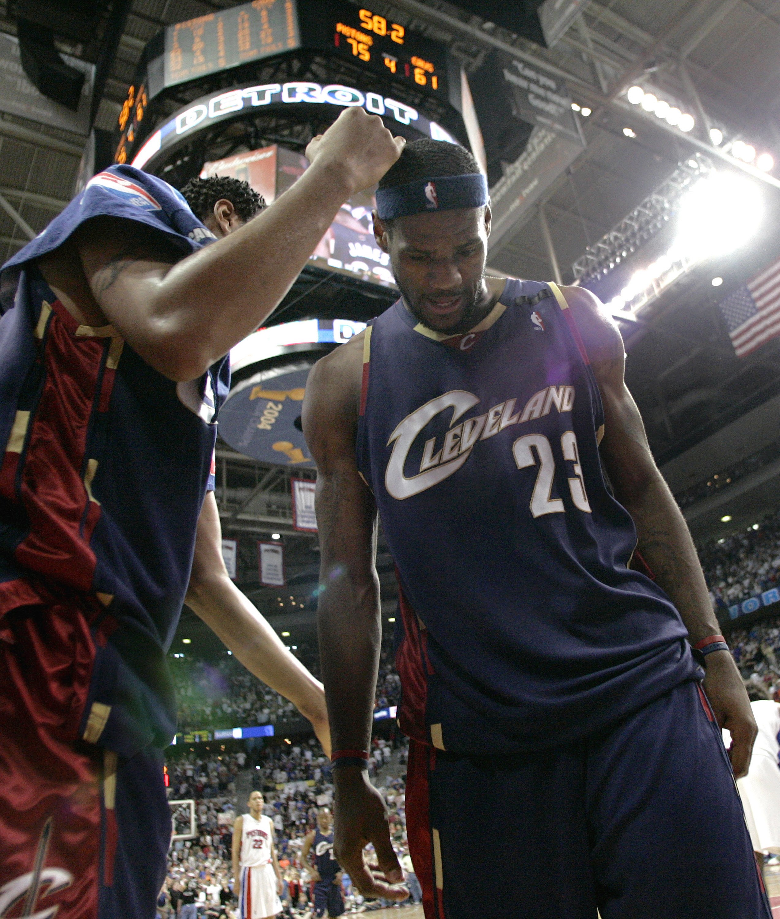 AUBURN HILLS, MI - MAY 21:  Donyell Marshall #24 of the Cleveland Cavaliers consoles teammate LeBron James #23 as he leaves the floor in the final seconds of game seven of the Eastern Conference Semifinals against the Detroit Pistons during the 2006 NBA P
