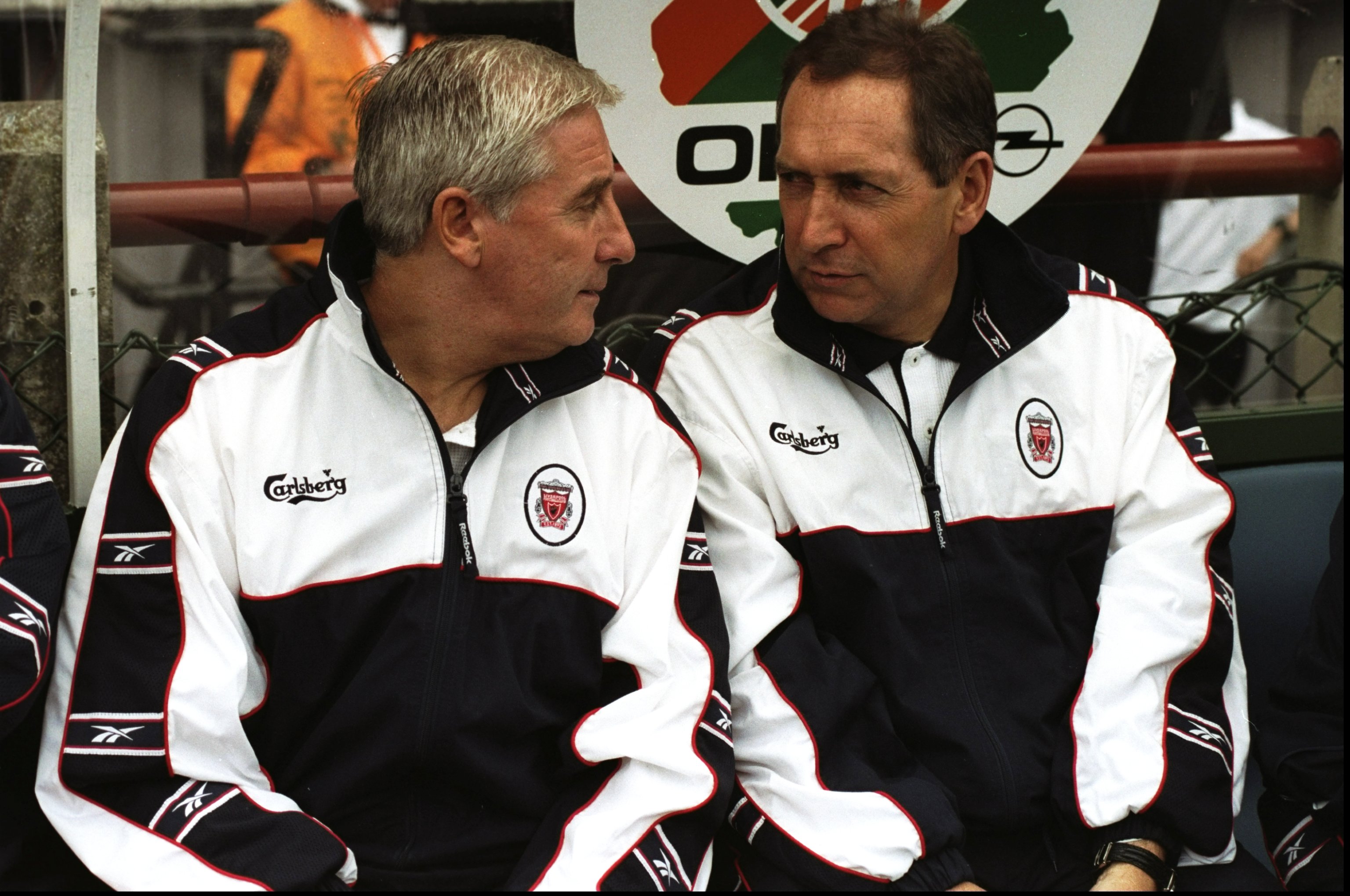 1 Aug 1998:  The Liverpool management team of Roy Evans and Gerard Houllier chat on the bench during the pre-season tournament match against Leeds United in Dublin, Republic of Ireland. Liverpool won the match 2-0. \ Mandatory Credit: Clive  Brunskill/All
