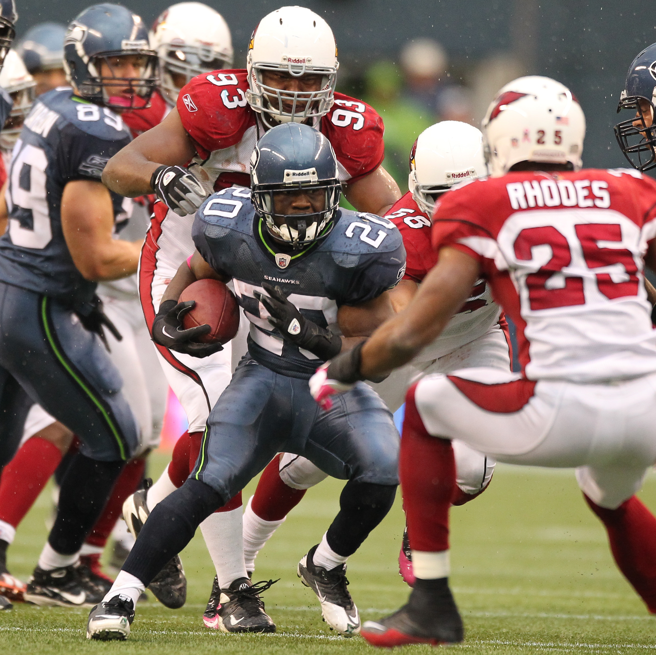SEATTLE - OCTOBER 24:  Running back Justin Forsett #20 of the Seattle Seahawks rushes against the Arizona Cardinals at Qwest Field on October 24, 2010 in Seattle, Washington. (Photo by Otto Greule Jr/Getty Images)