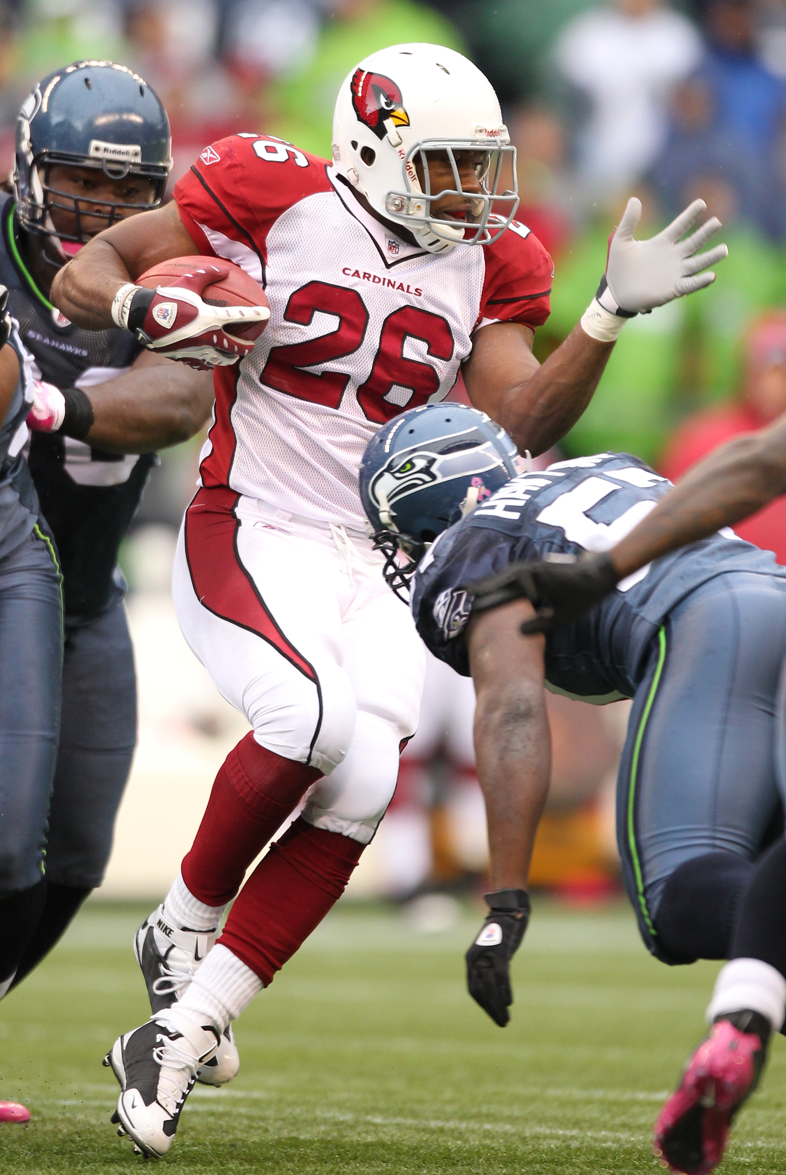 SEATTLE - OCTOBER 24:  Running back Beanie Wells #26 of the Arizona Cardinals rushes against the Seattle Seahawks at Qwest Field on October 24, 2010 in Seattle, Washington. (Photo by Otto Greule Jr/Getty Images)