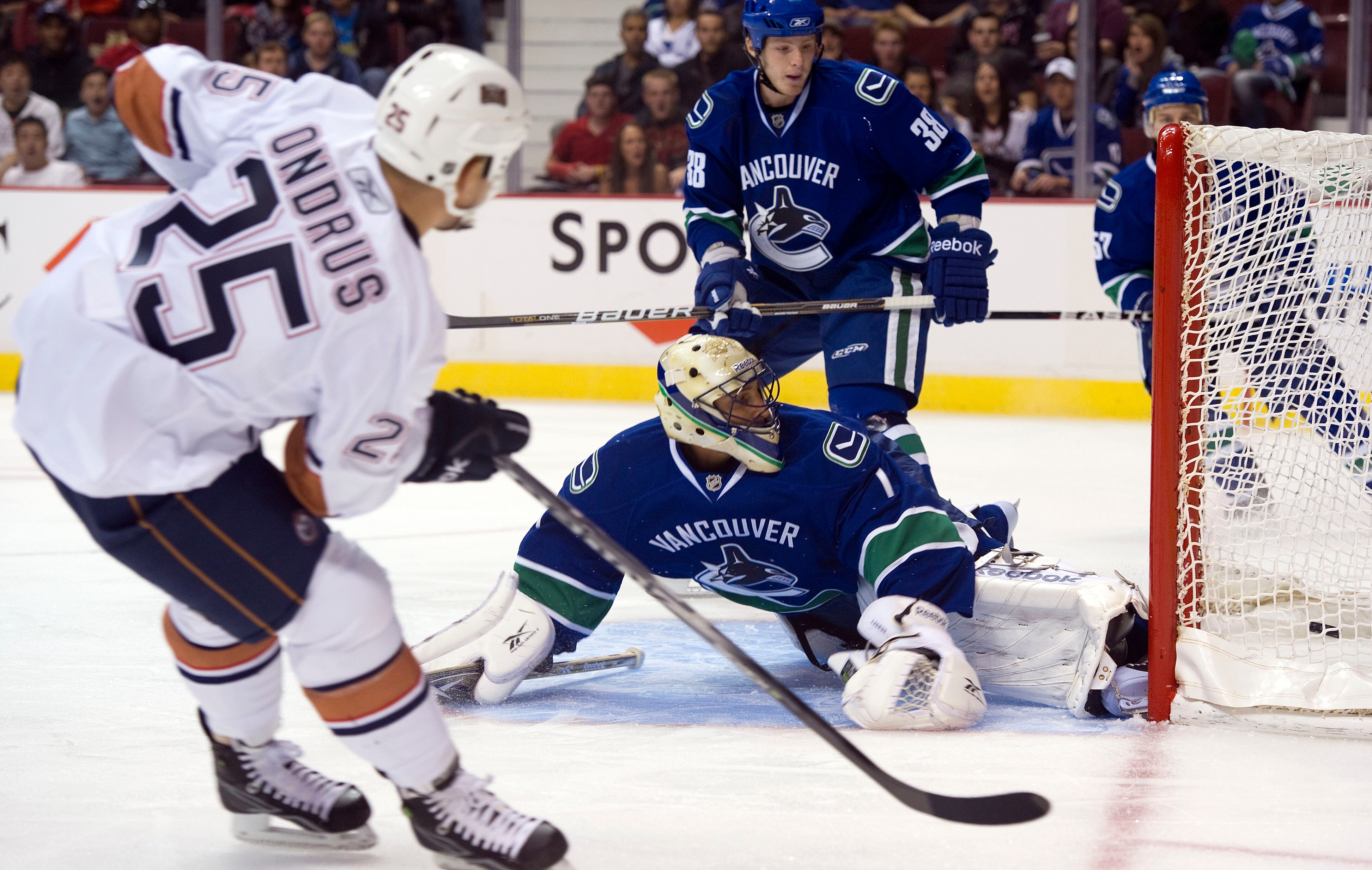 NHL Plus-Minus: The 5 Best and 5 Worst Performances So Far This Season ...