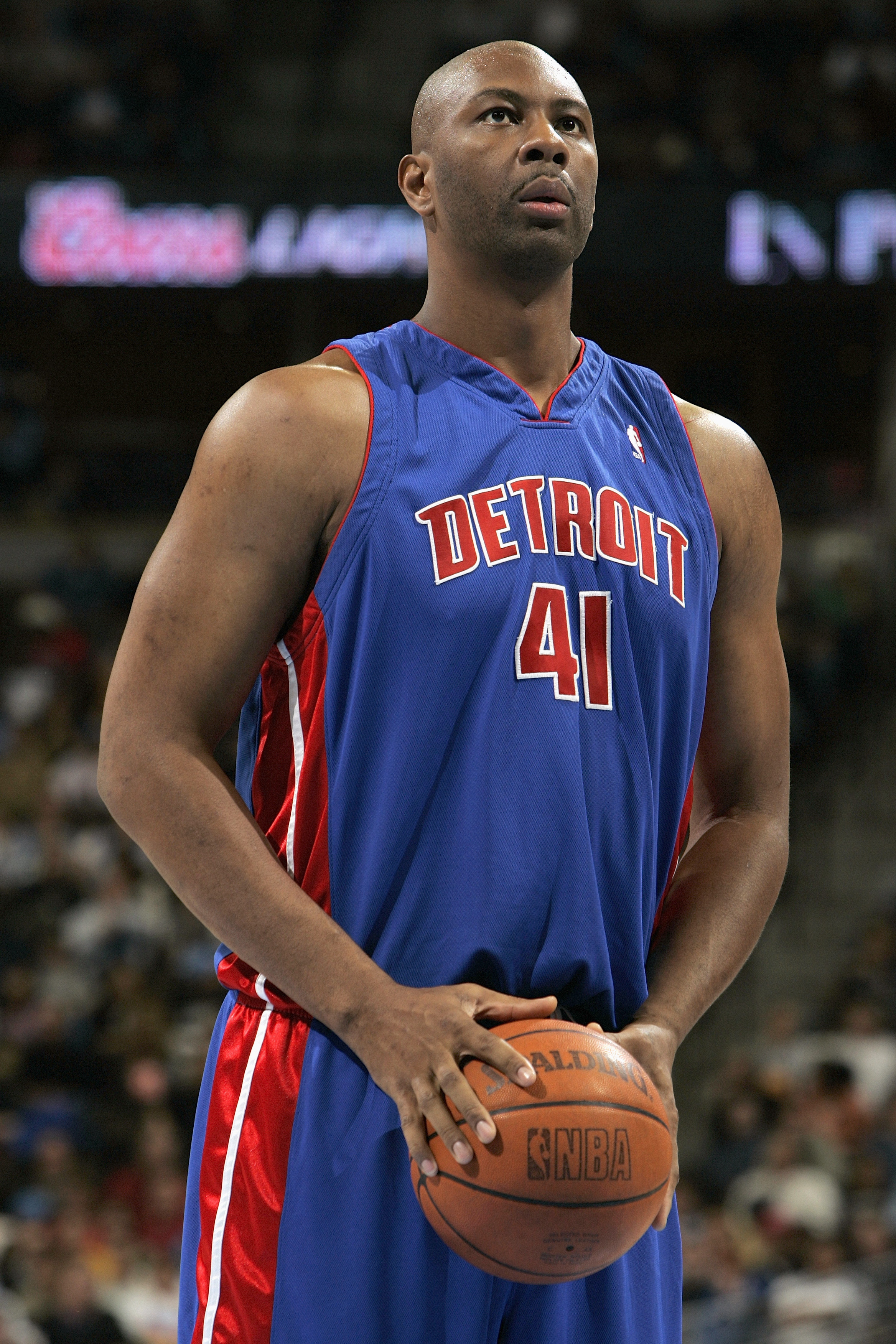 DENVER - NOVEMBER 11:  Elden Campbell #41 of the Detroit Pistons stands on the court during the game with the Denver Nuggets on November 11, 2004 at the Pepsi Center in Denver, Colorado.  The Nuggets won 117-109.    NOTE TO USER: User expressly acknowledg