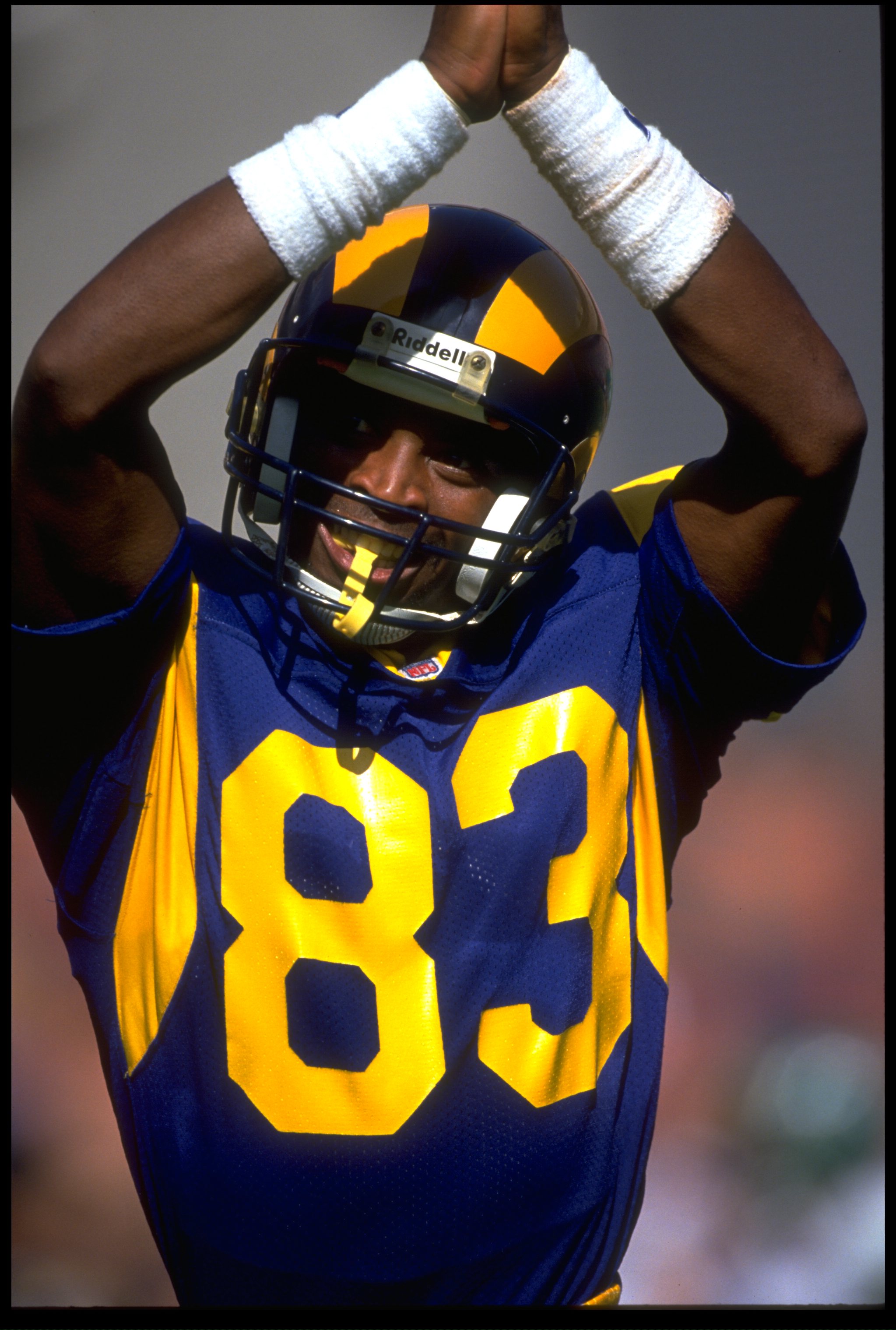 27 SEP 1992:  LOS ANGELES RAMS WIDE RECEIVER WILLIE 'FLIPPER'  ANDERSON SIGNALS A SAFETY CALL DURING THE RAMS 18-10 WIN OVER THE NEW YORK JETS AT ANAHEIM STADIUM IN ANAHEIM, CALIFORNIA.  MANDATORY CREDIT:  MIKE POWELL/ALLSPORT