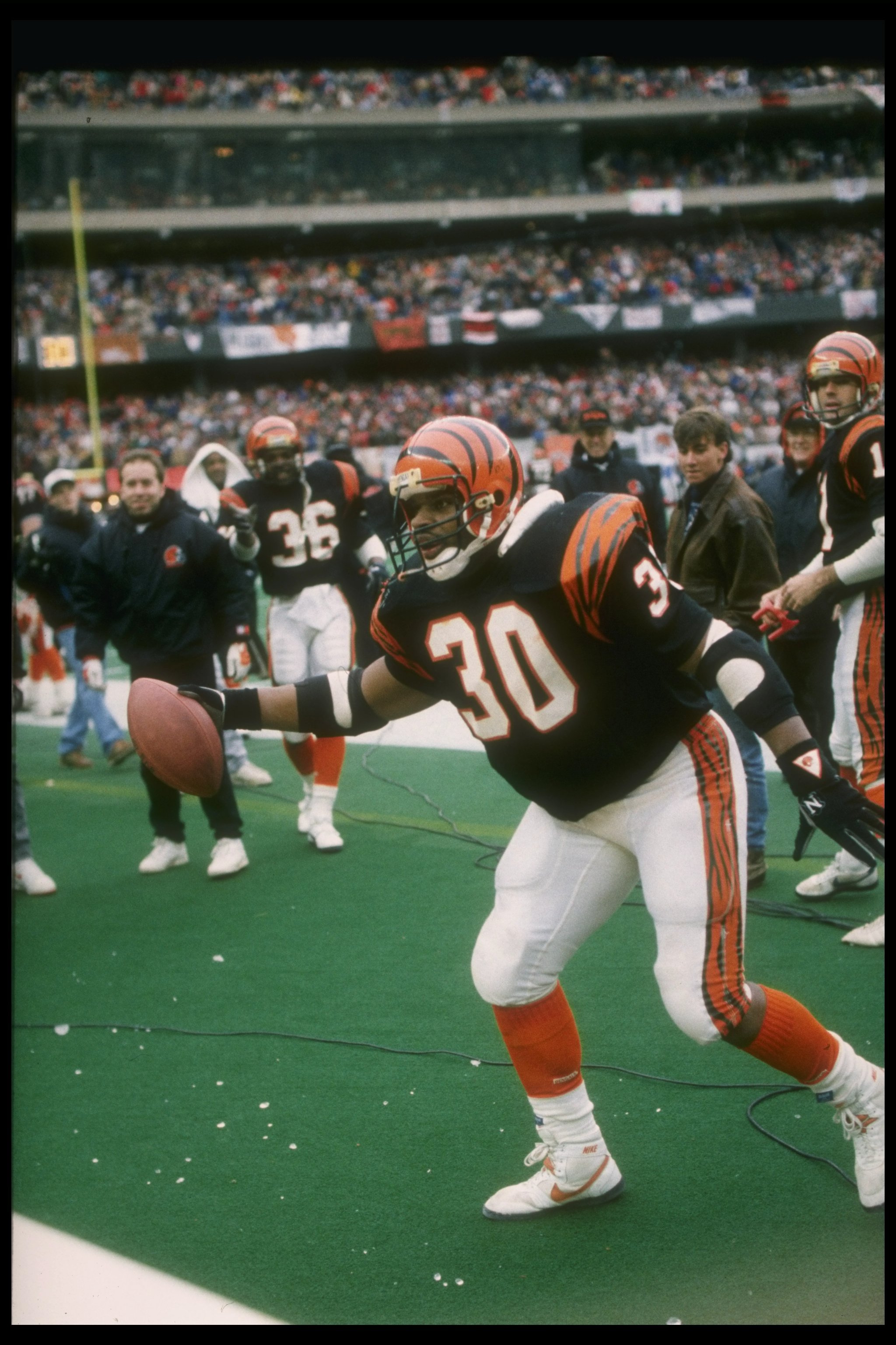 8 Jan 1989: Running back Ickey Woods of the Cincinnati Bengals celebrates during a playoff game against the Buffalo Bills at Riverfront Stadium in Cincinnati, Ohio. The Bengals won the game, 21-10.