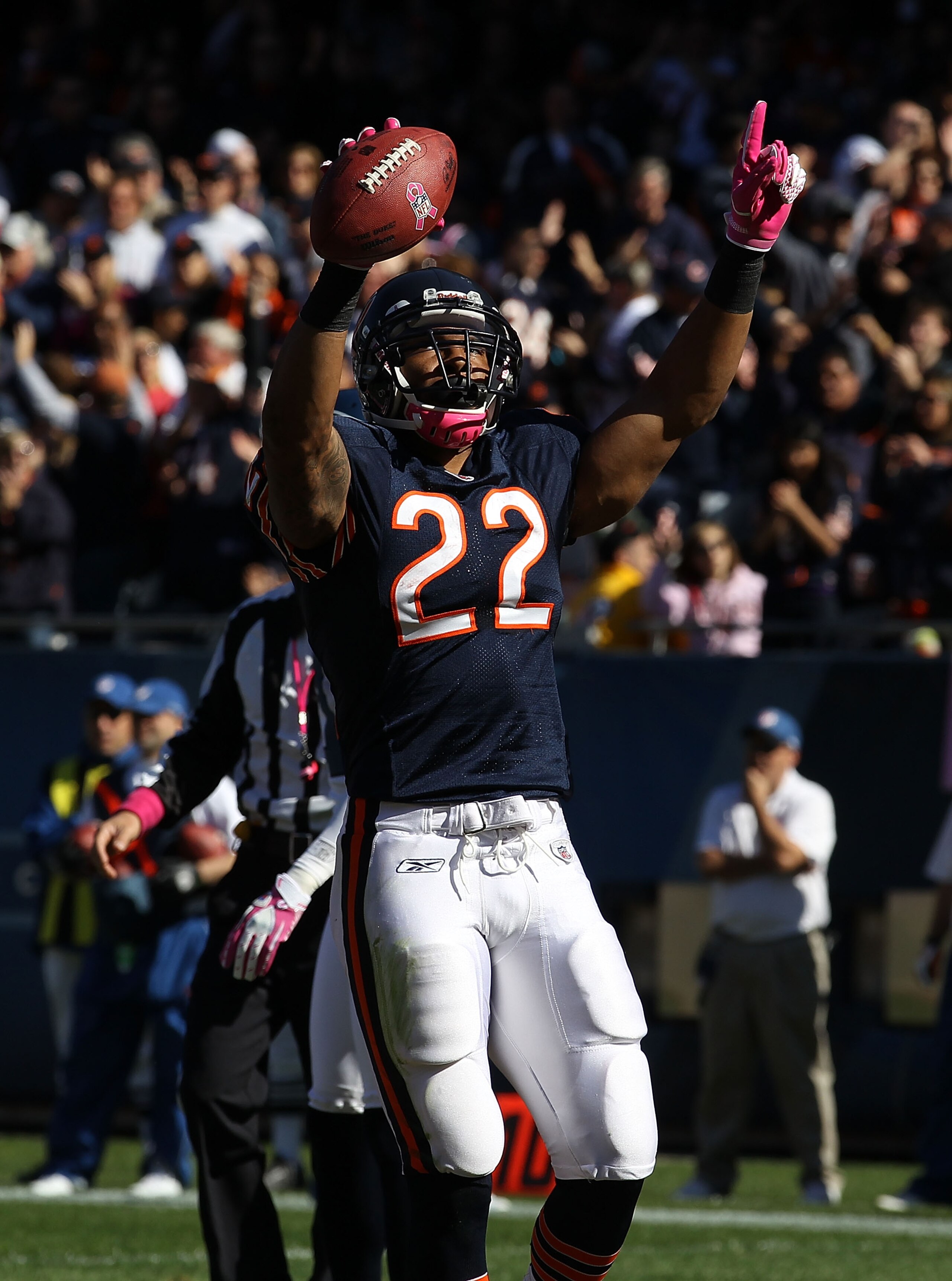 CHICAGO - OCTOBER 17: Matt Forte #22 of the Chicago Bears celebrates after scoring a touchdown against the Seattle Seahawks at Soldier Field on October 17, 2010 in Chicago, Illinois. The Seahawks defeated the Bears 23-20. (Photo by Jonathan Daniel/Getty I CHICAGO - OCTOBER 17: Matt Forte #22 of the Chicago Bears celebrates after scoring a touchdown against the Seattle Seahawks at Soldier Field on October 17, 2010 in Chicago, Illinois. The Seahawks defeated the Bears 23-20. (Photo by Jonathan Daniel/Getty I