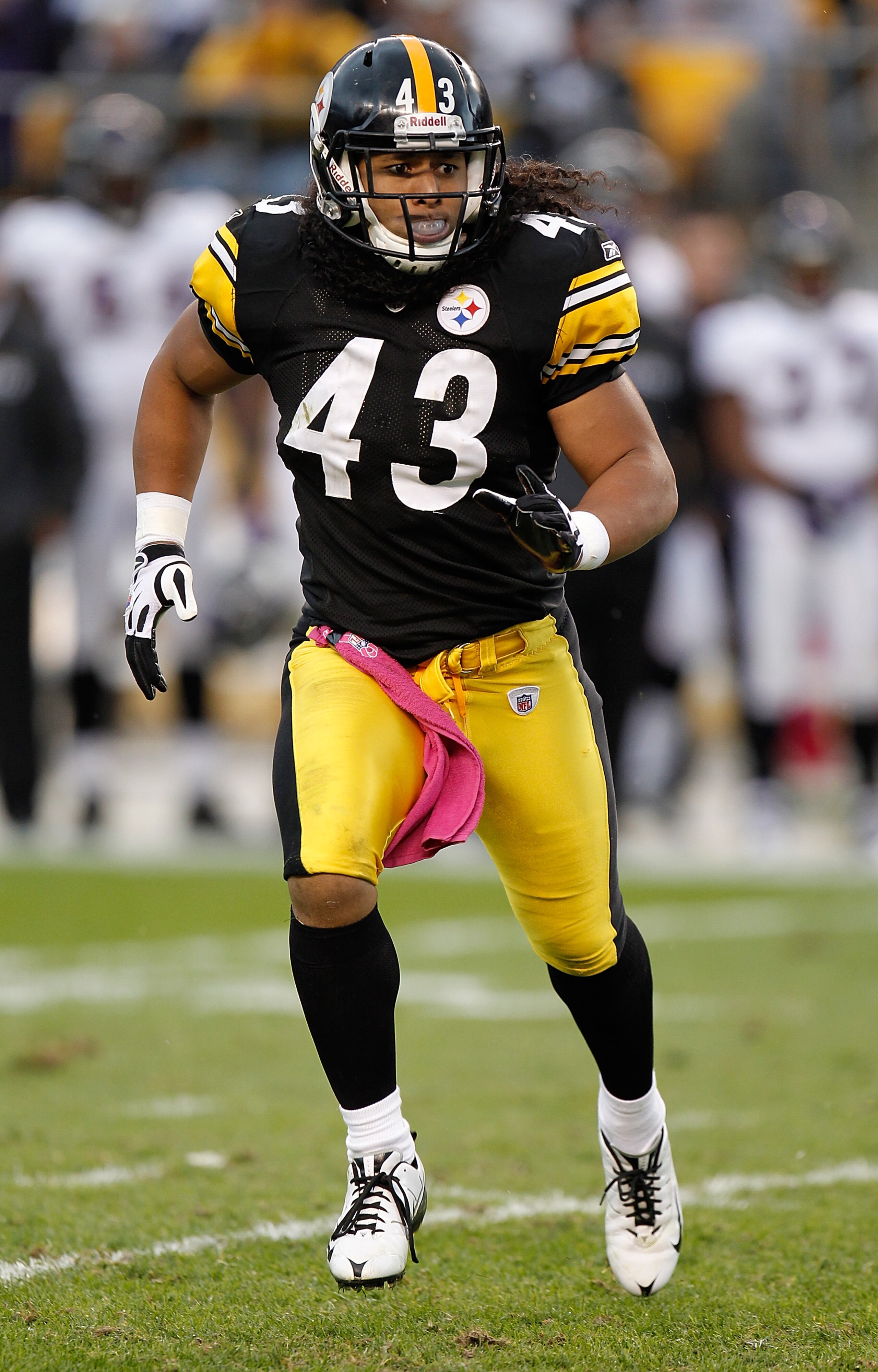 PITTSBURGH - OCTOBER 03: Troy Polamalu #43 of the Pittsburgh Steelers follows the play during the game against the Baltimore Ravens on October 3, 2010 at Heinz Field in Pittsburgh, Pennsylvania. (Photo by Gregory Shamus/Getty Images) PITTSBURGH - OCTOBER 03: Troy Polamalu #43 of the Pittsburgh Steelers follows the play during the game against the Baltimore Ravens on October 3, 2010 at Heinz Field in Pittsburgh, Pennsylvania. (Photo by Gregory Shamus/Getty Images)