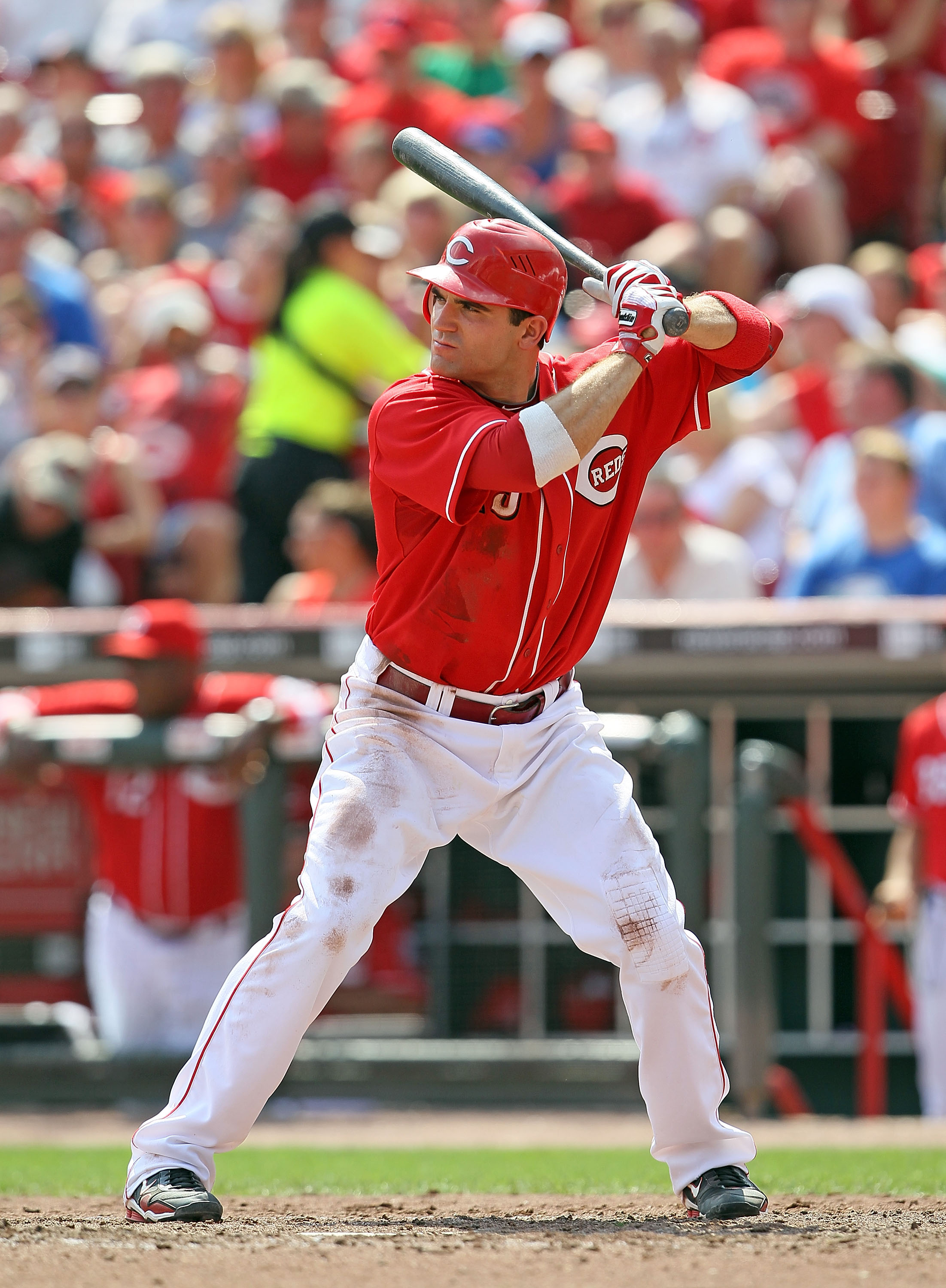 CINCINNATI - AUGUST 29:  Joey Votto #19 of the Cincinnati Reds is at bat during the game against the Chicago Cubs at Great American Ball Park on August 29, 2010 in Cincinnati, Ohio.  (Photo by Andy Lyons/Getty Images)
