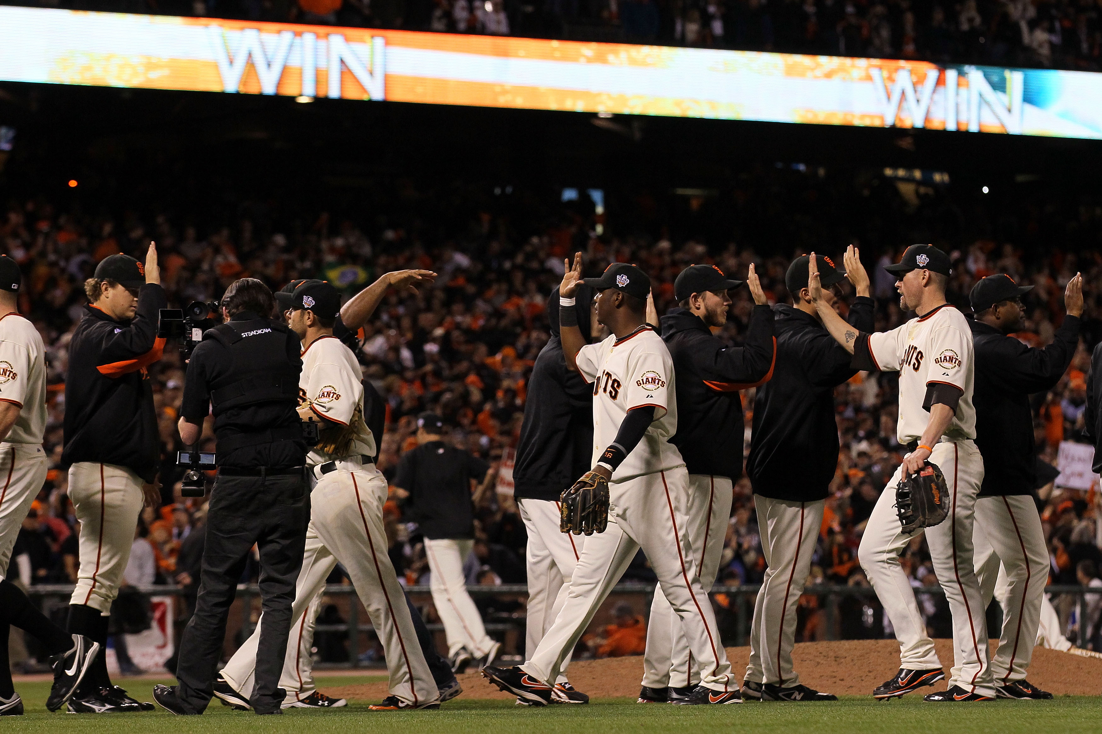 World Series Game 2 Report Card: Grading the San Francisco Giants ...