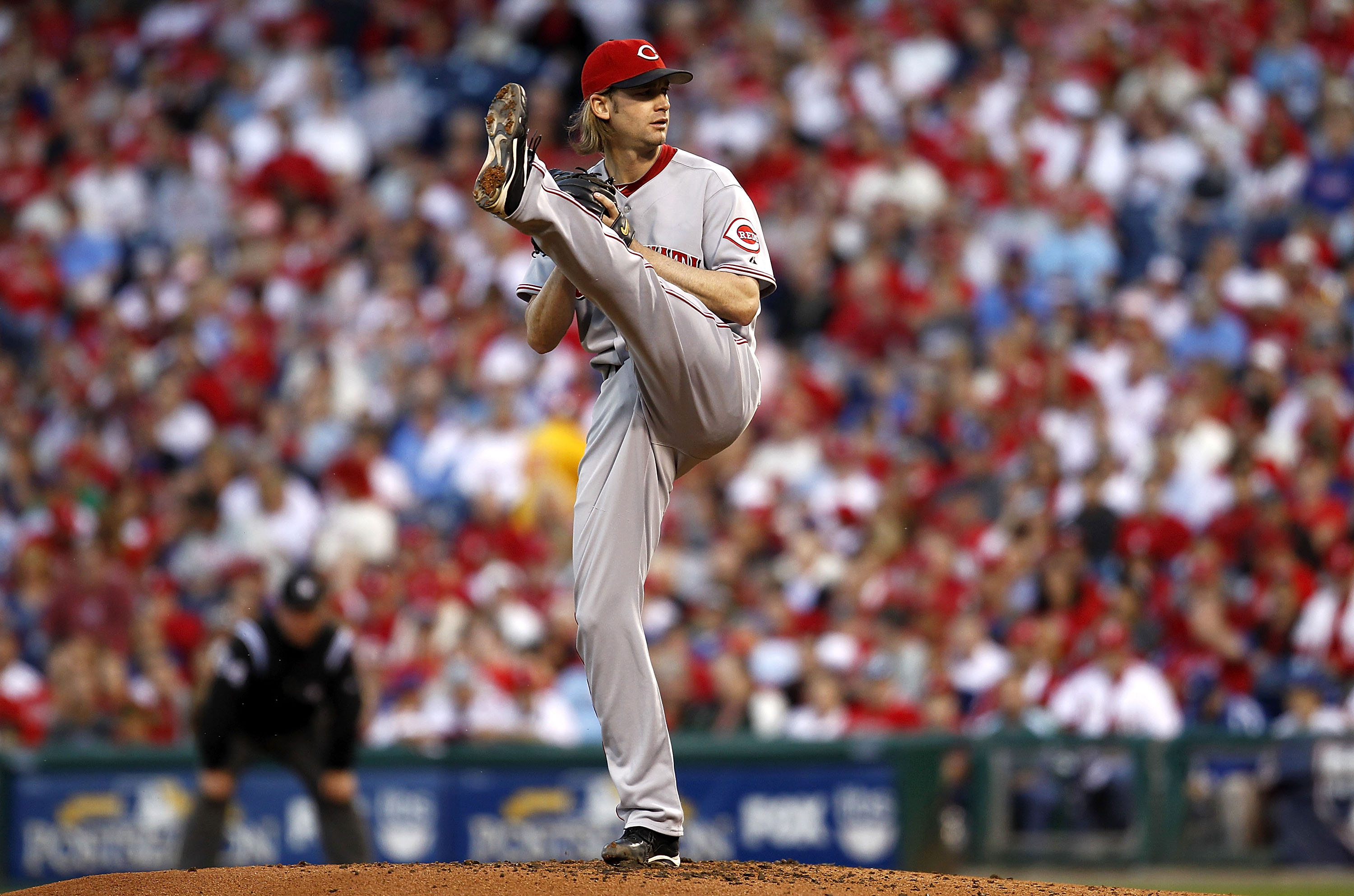 Former Cincinnati Reds players Bronson Arroyo, left, and Danny