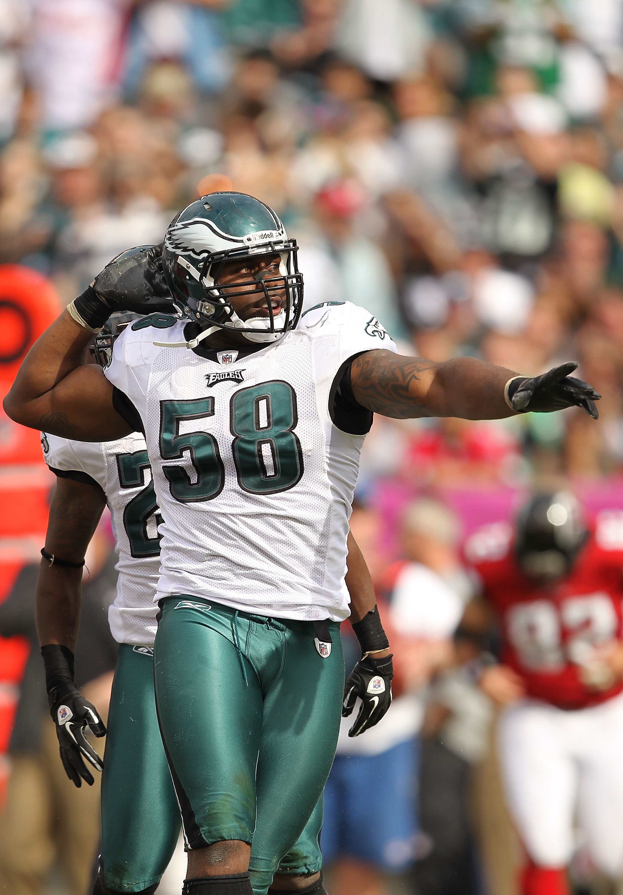 Eagles Close To Clearing Vick, McCoy But Will Be Without Celek