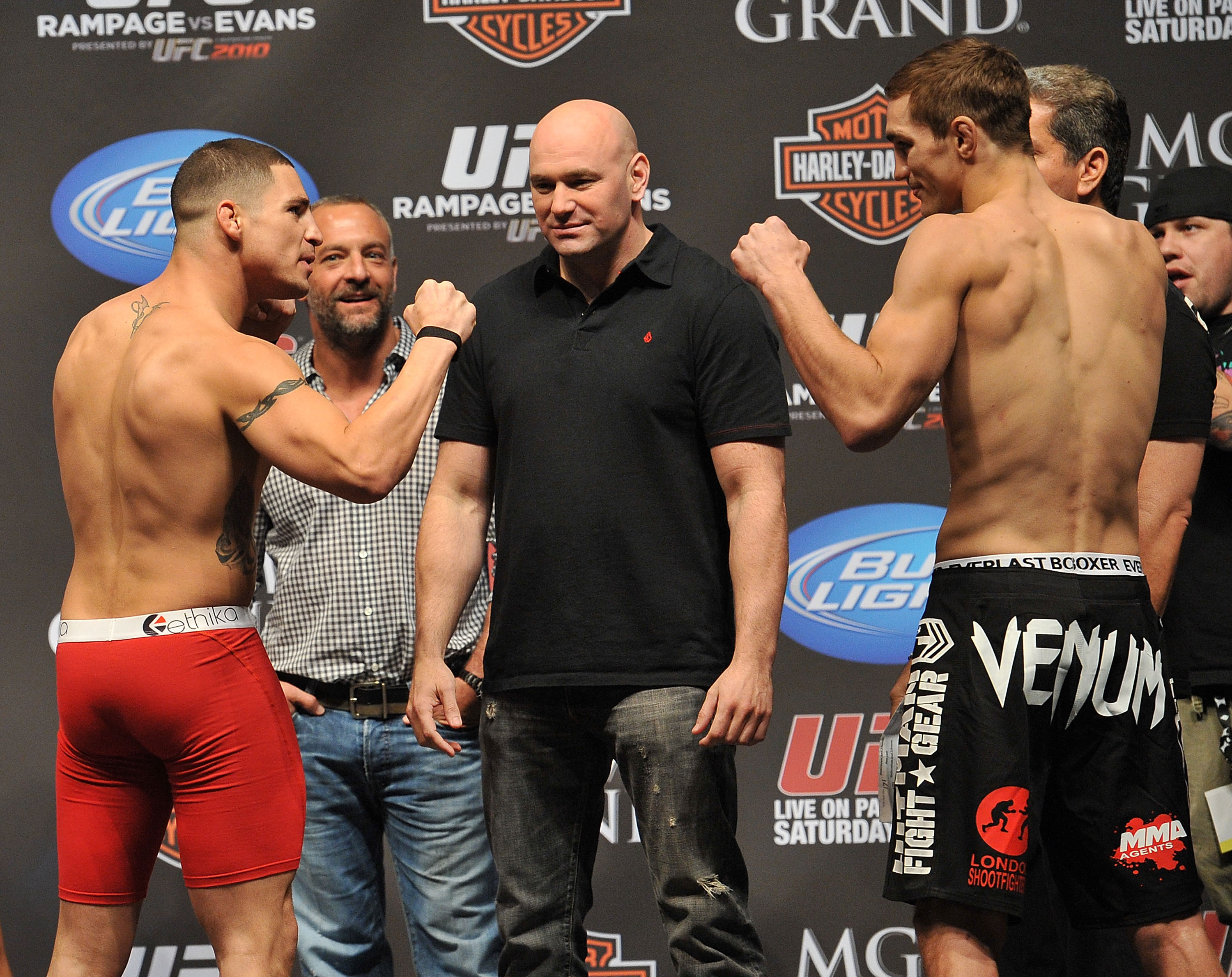 LAS VEGAS - MAY 28:  UFC fighter Diego Sanchez (L) faces off against UFC fighter John Hathaway (R) at UFC 114: Rampage versus Rashad at the Mandalay Bay Hotel on May 28, 2010 in Las Vegas, Nevada.  (Photo by Jon Kopaloff/Getty Images)