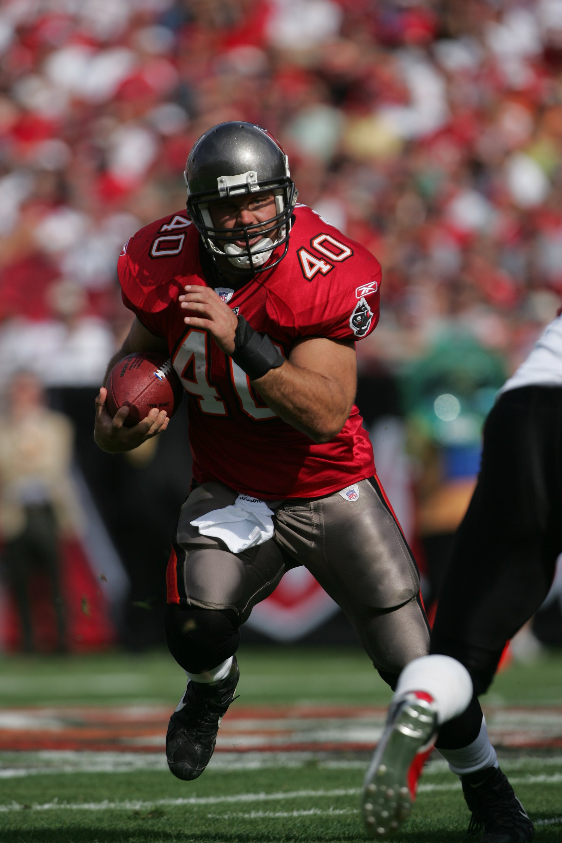 Mike Alstott of the Tampa Bay Buccaneers runs with the ball